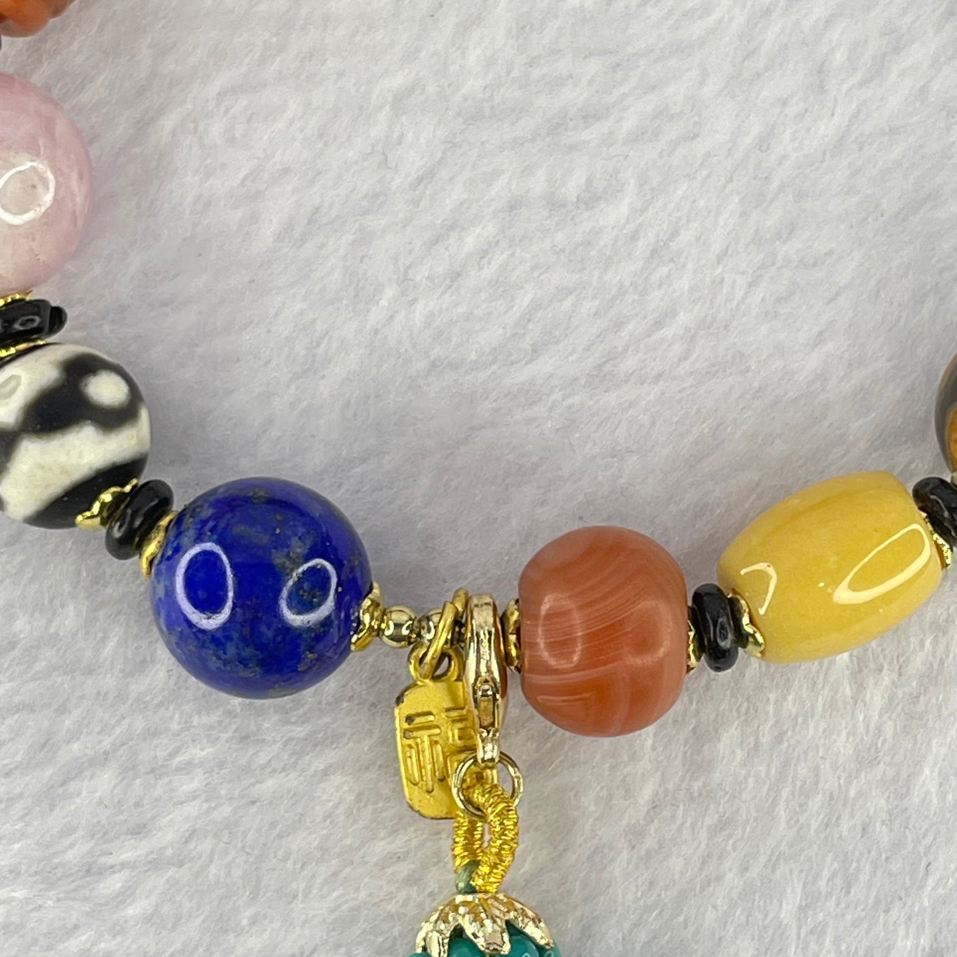 Muti Treasure with Tibetan Old Oily Agate Dzi Beads 3 Eye with Natural Crystals Beads Bracelet 37.56g 16.5cm 21.8 by 13.5mm, 11.2 by 11.7mm, 9.8 by 10.3mm - Huangs Jadeite and Jewelry Pte Ltd