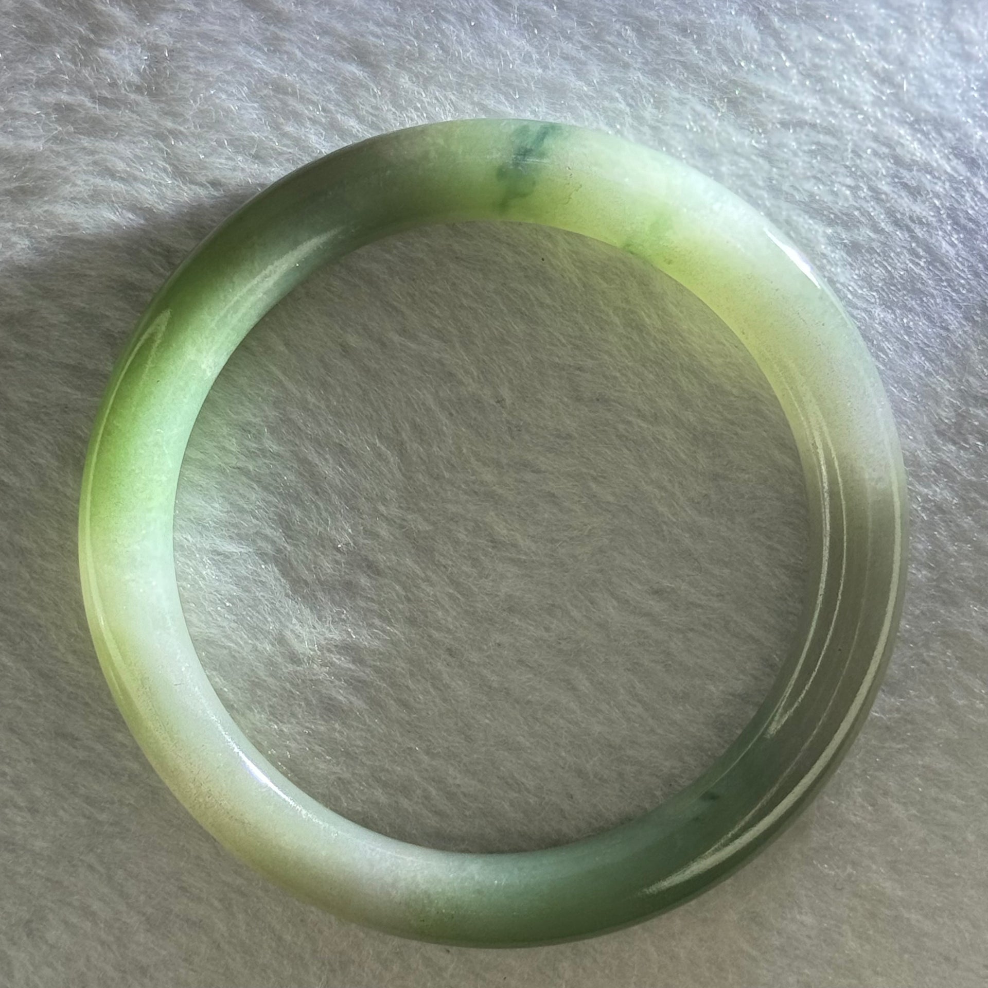 Type A Green Lavender Jadeite Bangle 36.73g Internal Diameter 56.2mm 7.6 by 9.0mm (Very Slight Internal Line) - Huangs Jadeite and Jewelry Pte Ltd