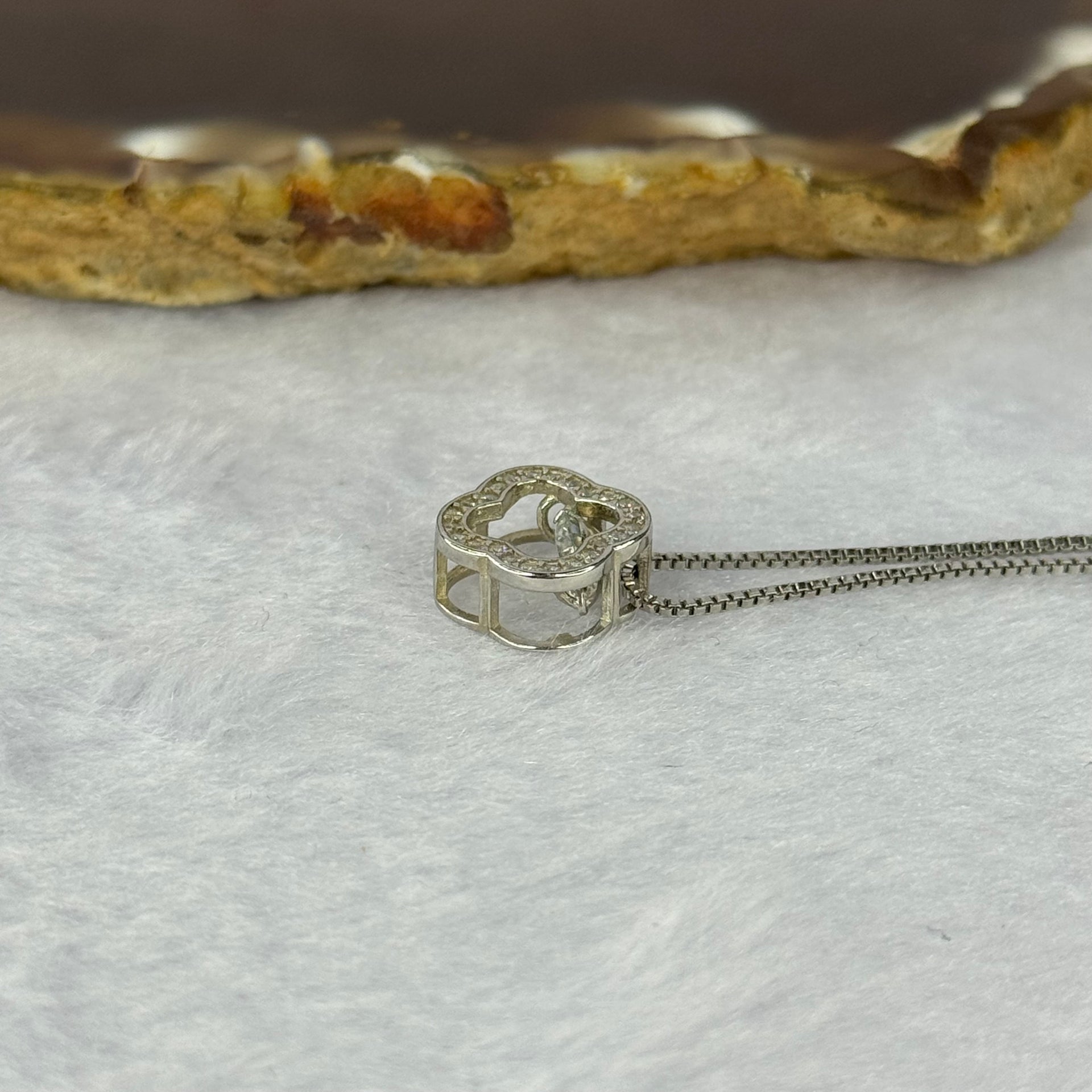 Moving Dancing Cubic Zirconia in 925 Sliver Necklace 2.96g 4.7g 1.8mm - Huangs Jadeite and Jewelry Pte Ltd