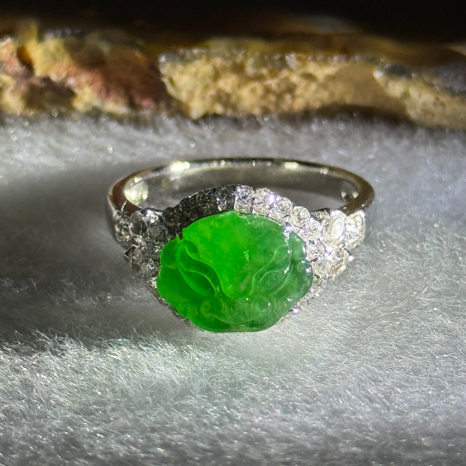 Type A Burmese Jade Jadeite Pixiu Head in 18k white gold with white sapphires and diamonds 4.17g pixiu head 9.0 by 11.0 by 2.0mm inner diameter 17.4mm US7 HK15 with NGI Cert - Huangs Jadeite and Jewelry Pte Ltd