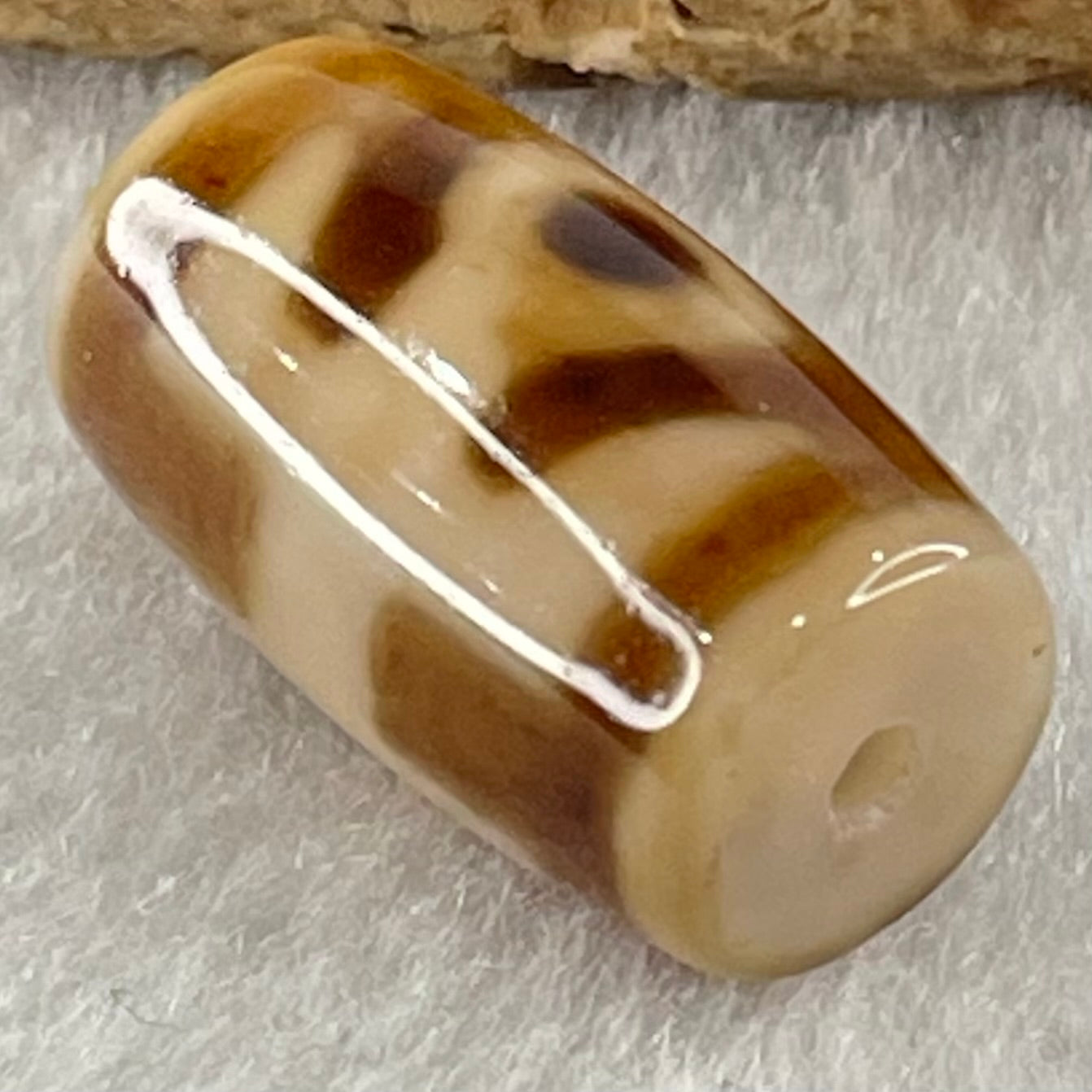 Natural Powerful Tibetan Old Oily Agate Patina Guiren Tairen Human Dzi Bead Totem Amulet Heavenly Master (Tian Zhu) 贵人天诛 4.75g 19.5 by 11.5mm - Huangs Jadeite and Jewelry Pte Ltd