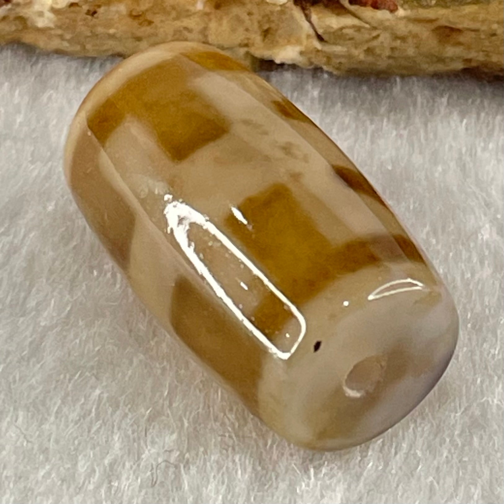 Natural Powerful Tibetan Old Oily Agate Patina Guiren Tairen Human Dzi Bead Totem Amulet Heavenly Master (Tian Zhu) 贵人天诛 4.77g 19.6 by 11.6mm - Huangs Jadeite and Jewelry Pte Ltd