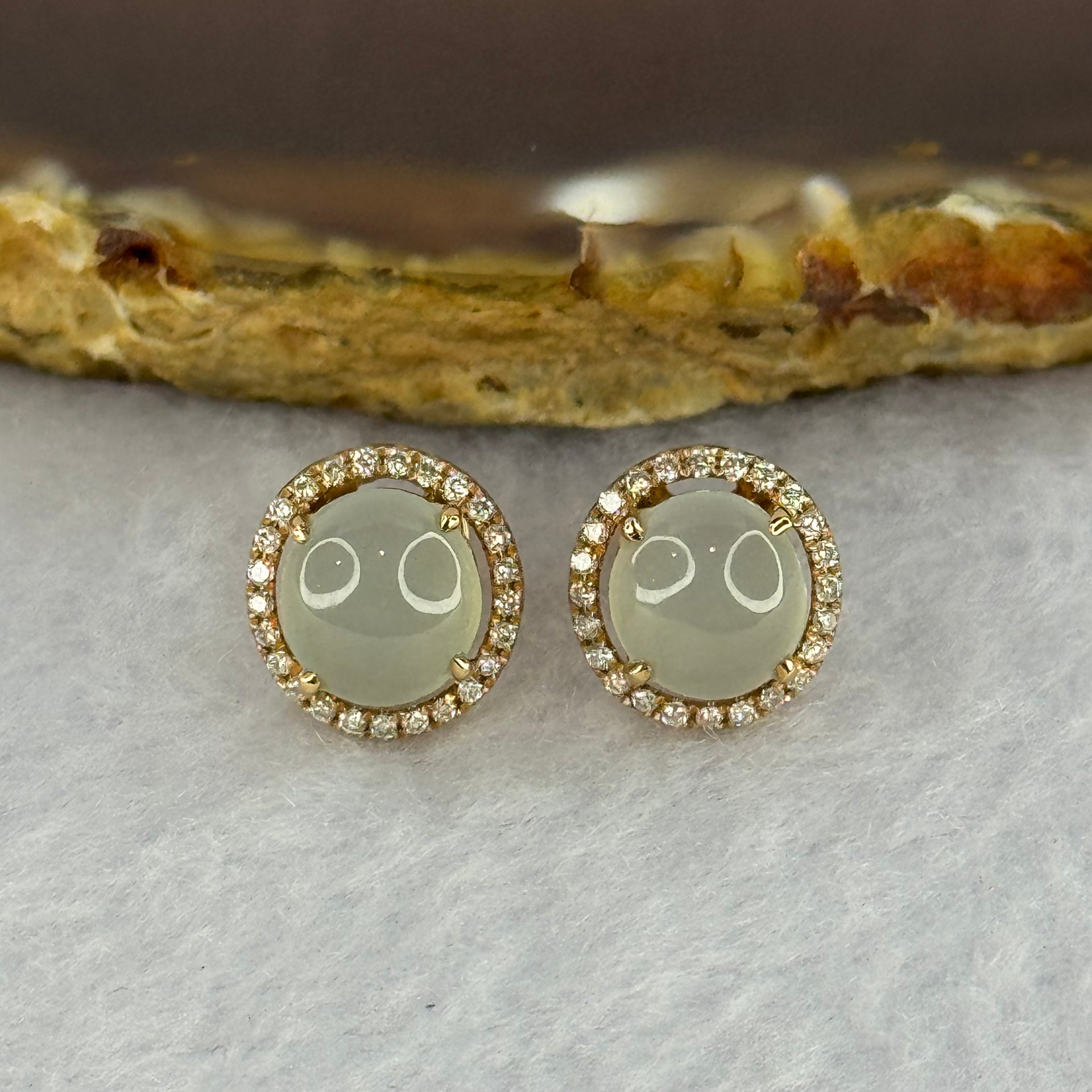 18K 750 Rose Gold Type A Icy Faint Lavender Green Cabochon Jadeite 8.2 by 7.3 by 4.5mm with Natural Diamonds Earrings Pair 3.76g - Huangs Jadeite and Jewelry Pte Ltd