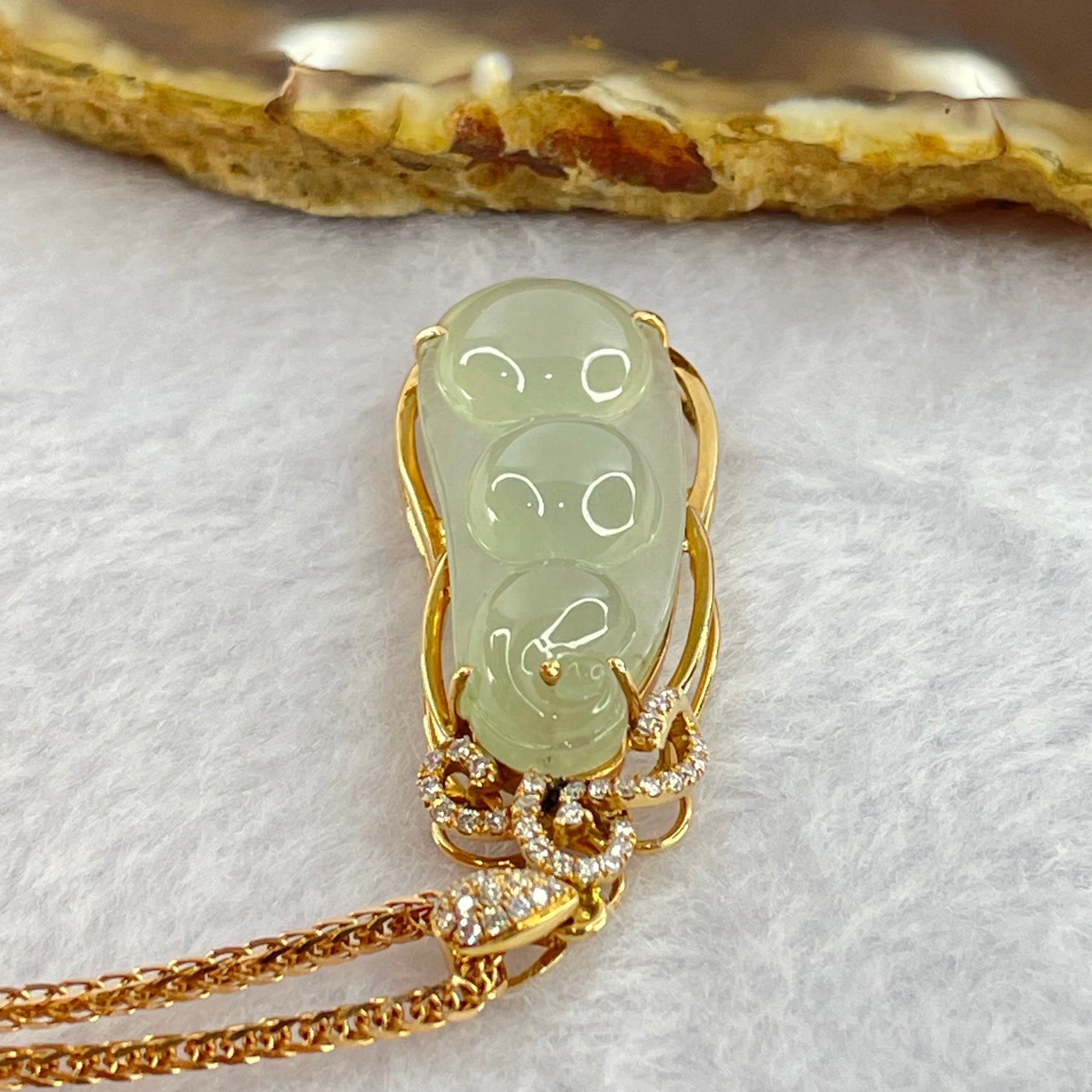 18K 750 Rose Gold Type A Icy Light Green Jadeite Peapod 31.77 by 12.5 by 5.0mm with Natural Diamonds and 18K 750 Rose Gold Necklace 5.14g Total Weigh 12.47g - Huangs Jadeite and Jewelry Pte Ltd