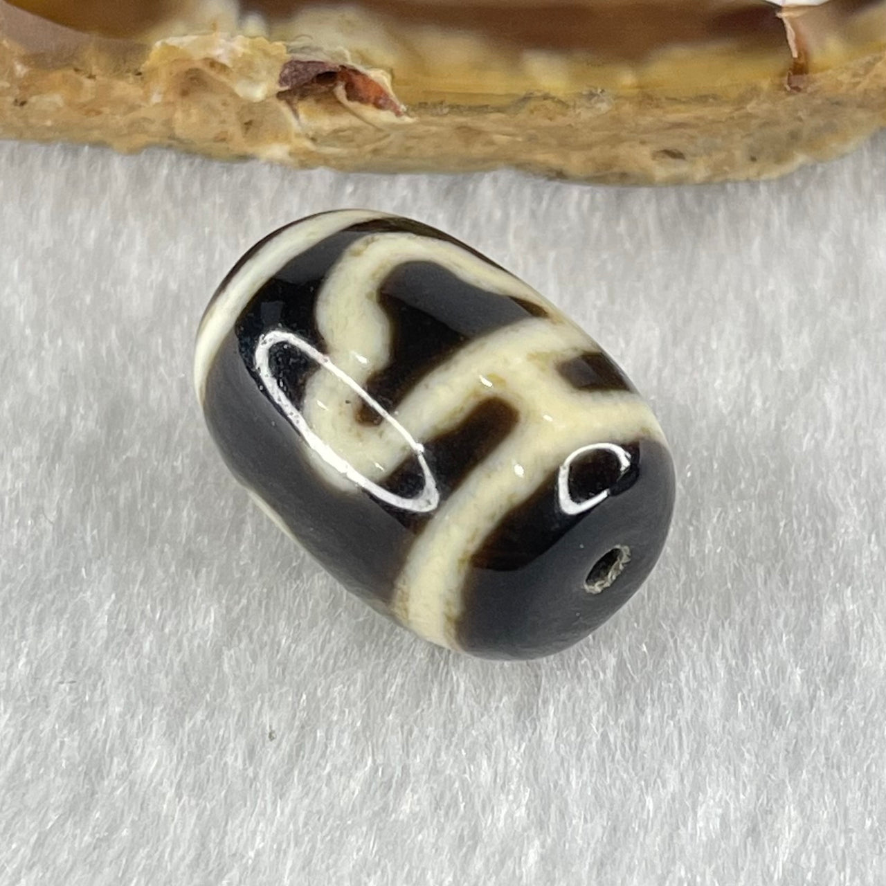 Natural Powerful Tibetan Old Oily Double Bodhi Tree Dzi Bead Heavenly Master (Tian Zhu) 菩提树天珠 4.62g 17.9 by 12.7mm - Huangs Jadeite and Jewelry Pte Ltd