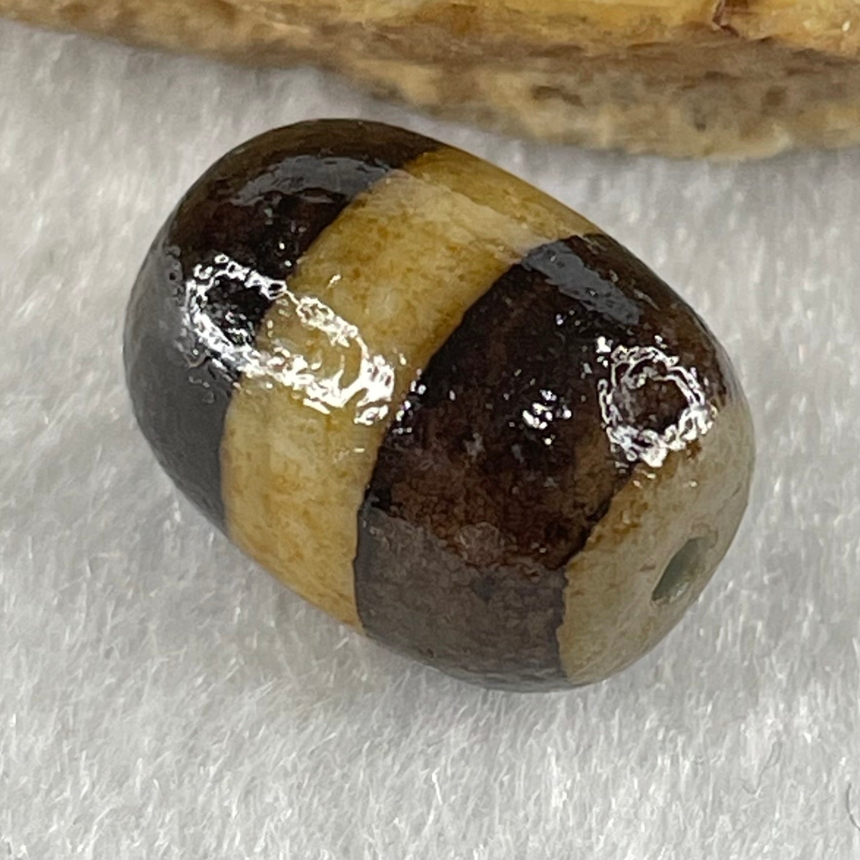 Natural Powerful Tibetan Old Oily Agate 1 Lines Dzi Bead Heavenly Master (Tian Zhu) 2.54g 14.1 by 10.7mm - Huangs Jadeite and Jewelry Pte Ltd