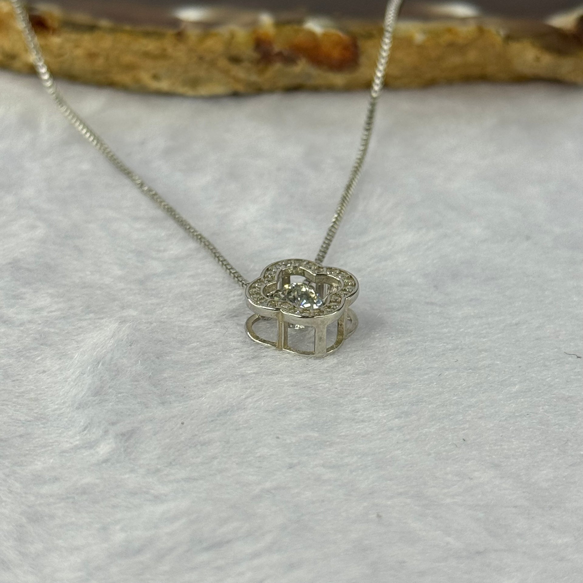 Moving Dancing Cubic Zirconia in 925 Sliver Necklace 2.96g 4.7g 1.8mm - Huangs Jadeite and Jewelry Pte Ltd