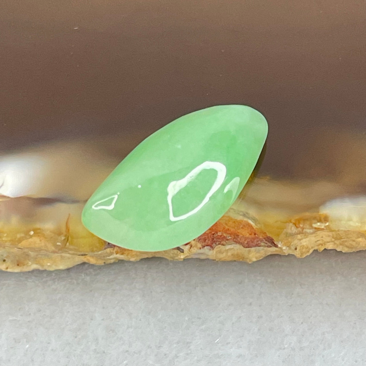 Type A Green Jadeite Stone For Setting 1.19g 16.2 by 8.3 by 5.0mm - Huangs Jadeite and Jewelry Pte Ltd