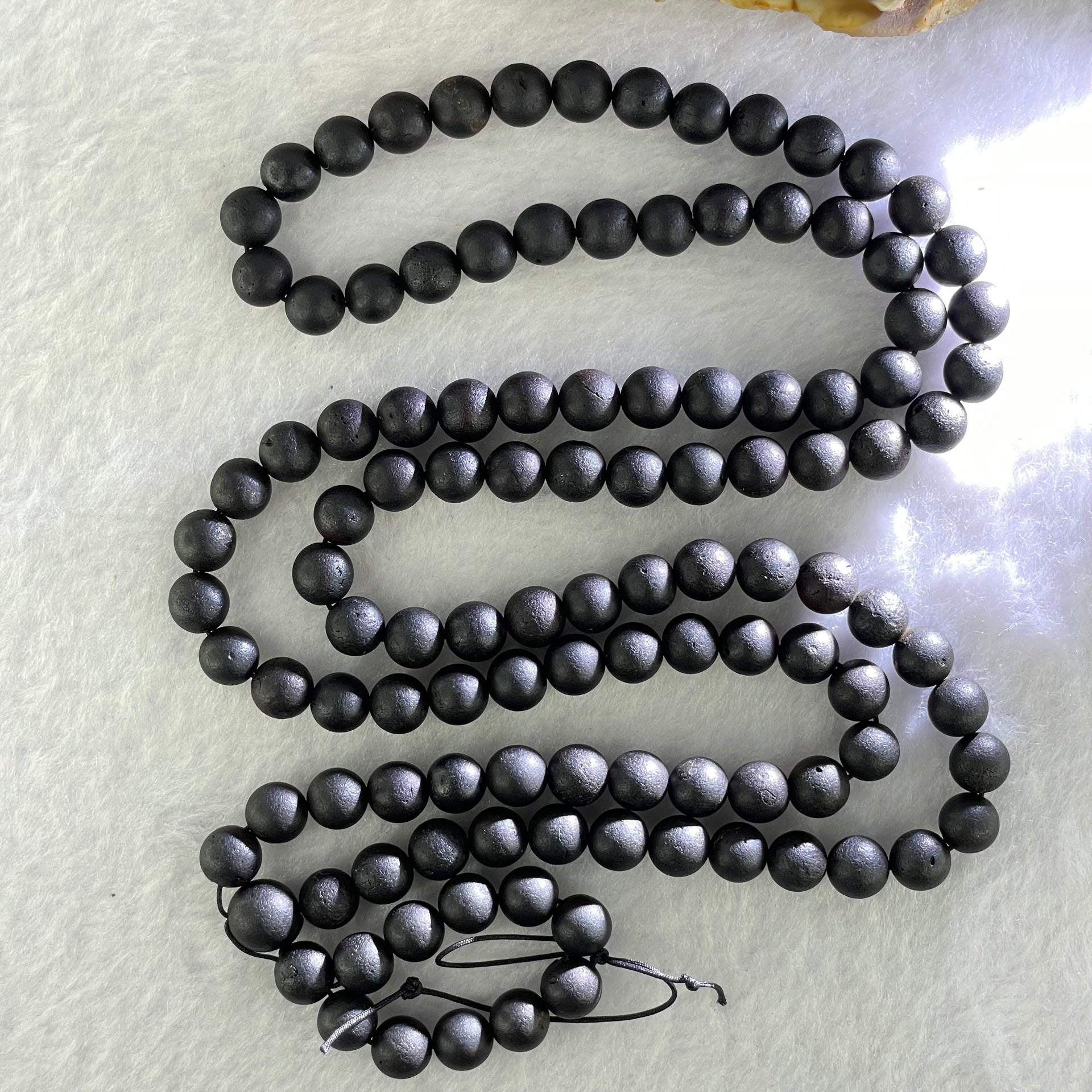 Natural Dark Matt Black Amber Beads Necklace 天然大黑天翁琥珀项链 20.59g 70cm 8.1mm 1 Bead 6.4mm 104 Beads - Huangs Jadeite and Jewelry Pte Ltd