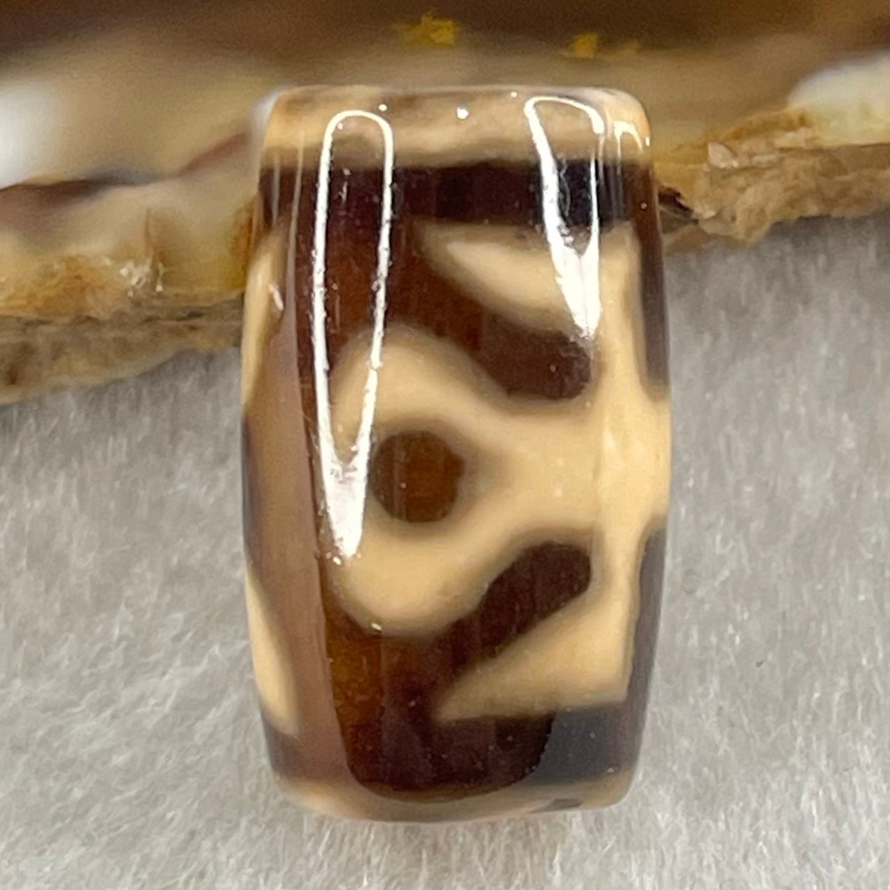 Natural Powerful Tibetan Old Oily Agate Patina Guiren Tairen Human Dzi Bead Totem Amulet Heavenly Master (Tian Zhu) 贵人天诛 4.80g 19.5 by 11.6mm - Huangs Jadeite and Jewelry Pte Ltd