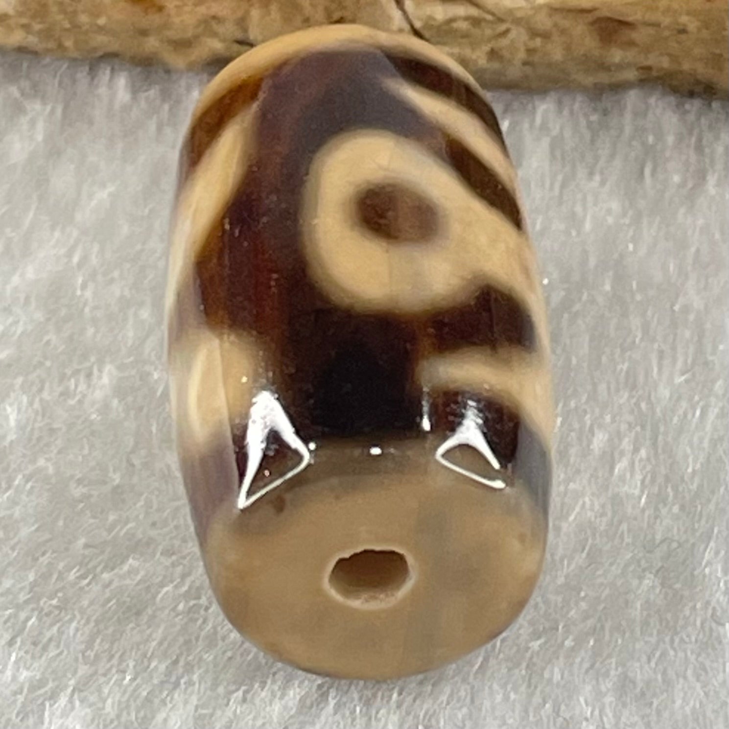 Natural Powerful Tibetan Old Oily Agate Patina Guiren Tairen Human Dzi Bead Totem Amulet Heavenly Master (Tian Zhu) 贵人天诛 4.75g 19.9 by 11.7mm - Huangs Jadeite and Jewelry Pte Ltd