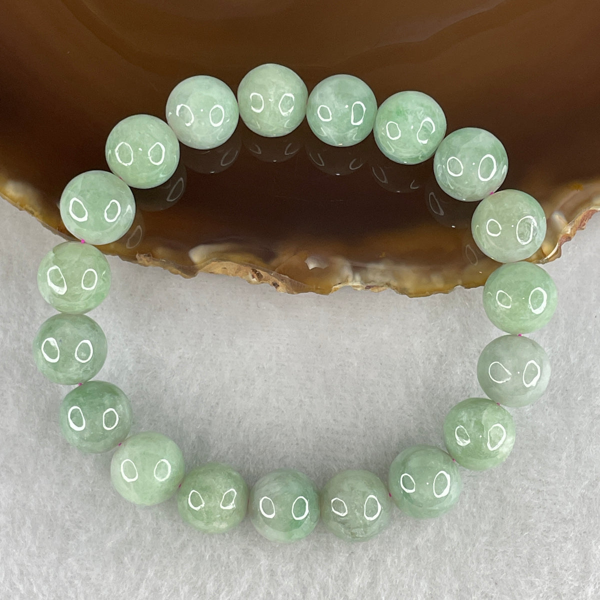 Natural Type A Green Jadeite Bead Bracelet | Untreated Emerald-Green Fei Cui Stretch Bracelet (31.93g | 15cm Wrist | 10.0mm | 19 Beads)