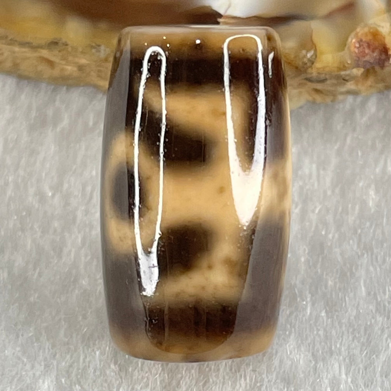Natural Powerful Tibetan Old Oily Agate Patina Guiren Tairen Human Dzi Bead Totem Amulet Heavenly Master (Tian Zhu) 贵人天诛 4.72g 19.8 by 11.7mm - Huangs Jadeite and Jewelry Pte Ltd