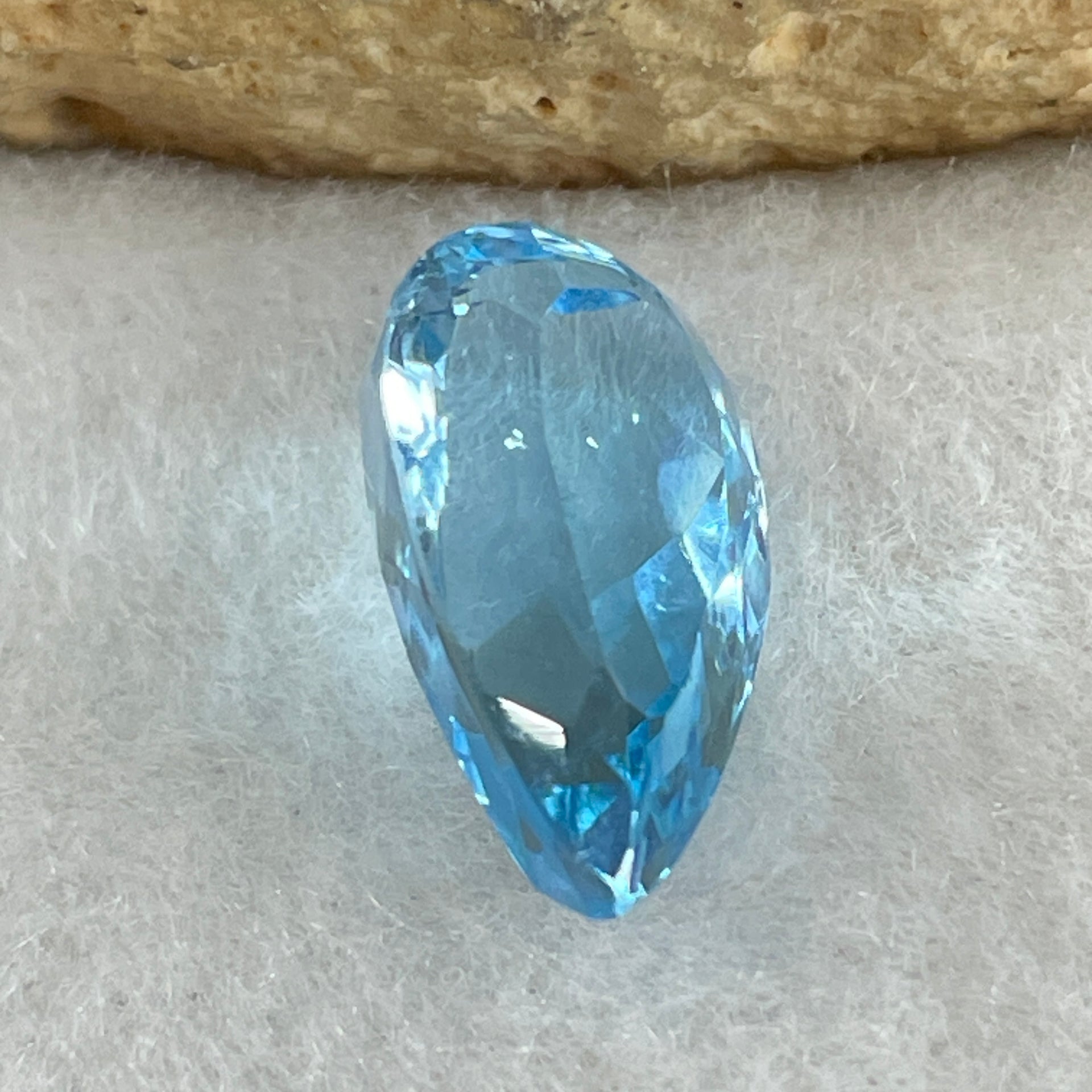 Natural Sky Blue Topaz Teardrop Shape 7.86ct 15.9 by 9.4 by 6.7mm - Huangs Jadeite and Jewelry Pte Ltd