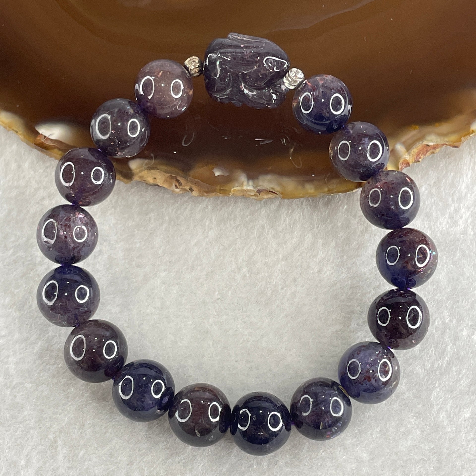 Good Grade Natural Purple Iolite with Rabbit Beads Bracelet 33.39g 16cm 11.4mm 16Beads - 16.8 by 12.6 by 11.3 Rabbit - Huangs Jadeite and Jewelry Pte Ltd