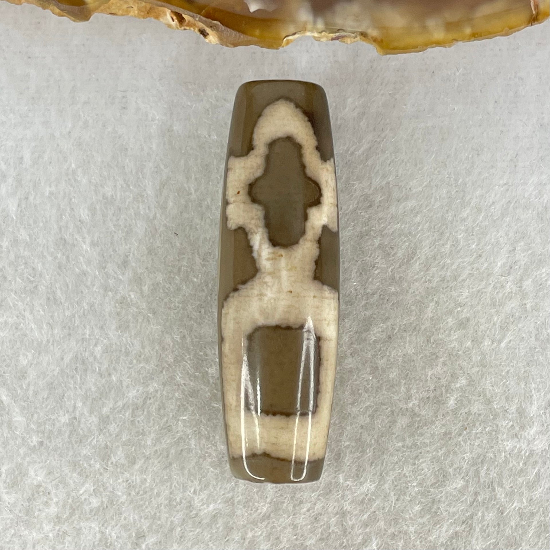 Natural Powerful Tibetan Old Oily Agate Cai Shen Dzi Bead Heavenly Master (Tian Zhu) 财神长天珠 9.35g 39.5 by 12.1mm - Huangs Jadeite and Jewelry Pte Ltd