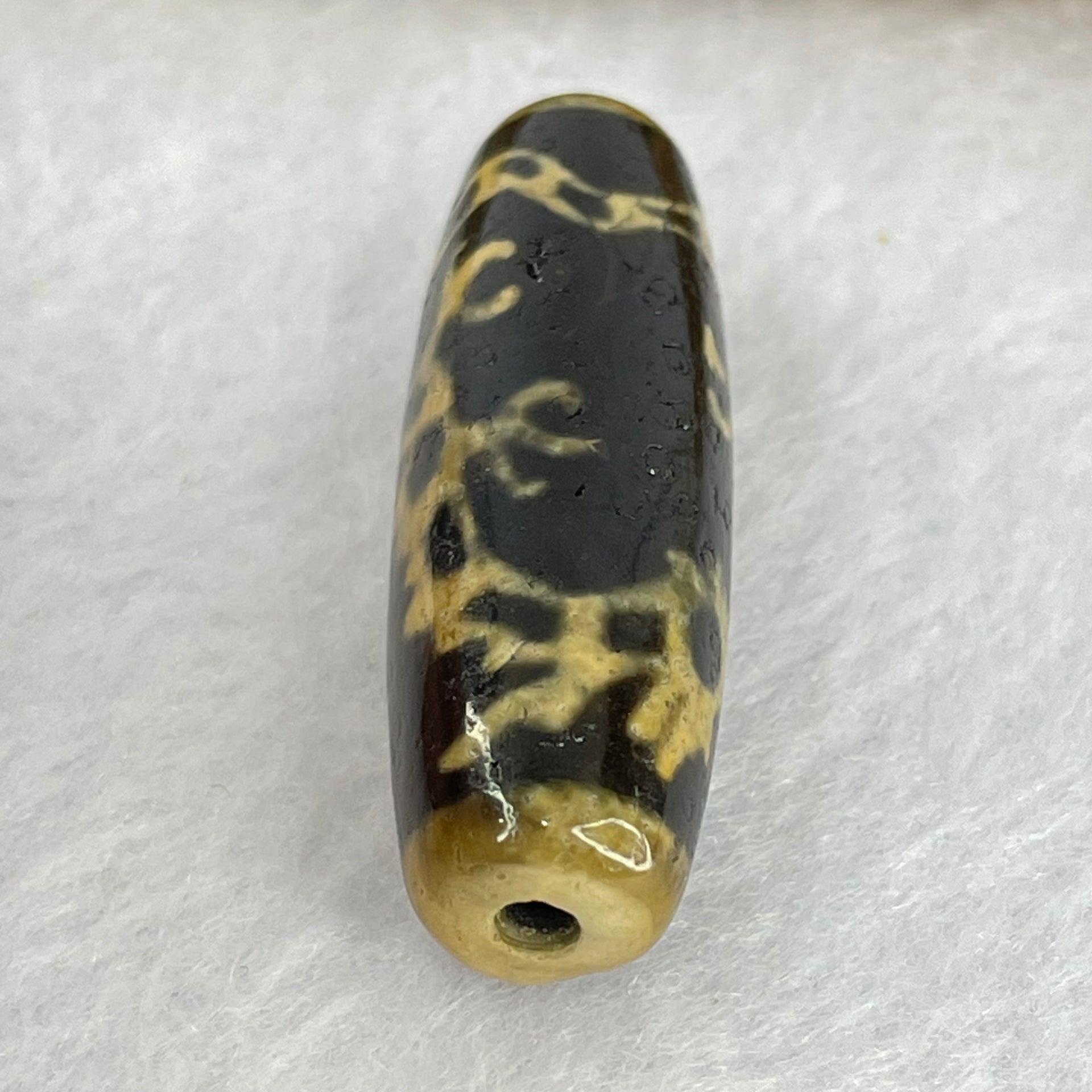 Natural Powerful Tibetan Old Oily Agate Guan Yin on Dragon Dzi Bead Heavenly Master (Tian Zhu) 观音龙天珠 9.23g 38.0 by 12.4mm - Huangs Jadeite and Jewelry Pte Ltd