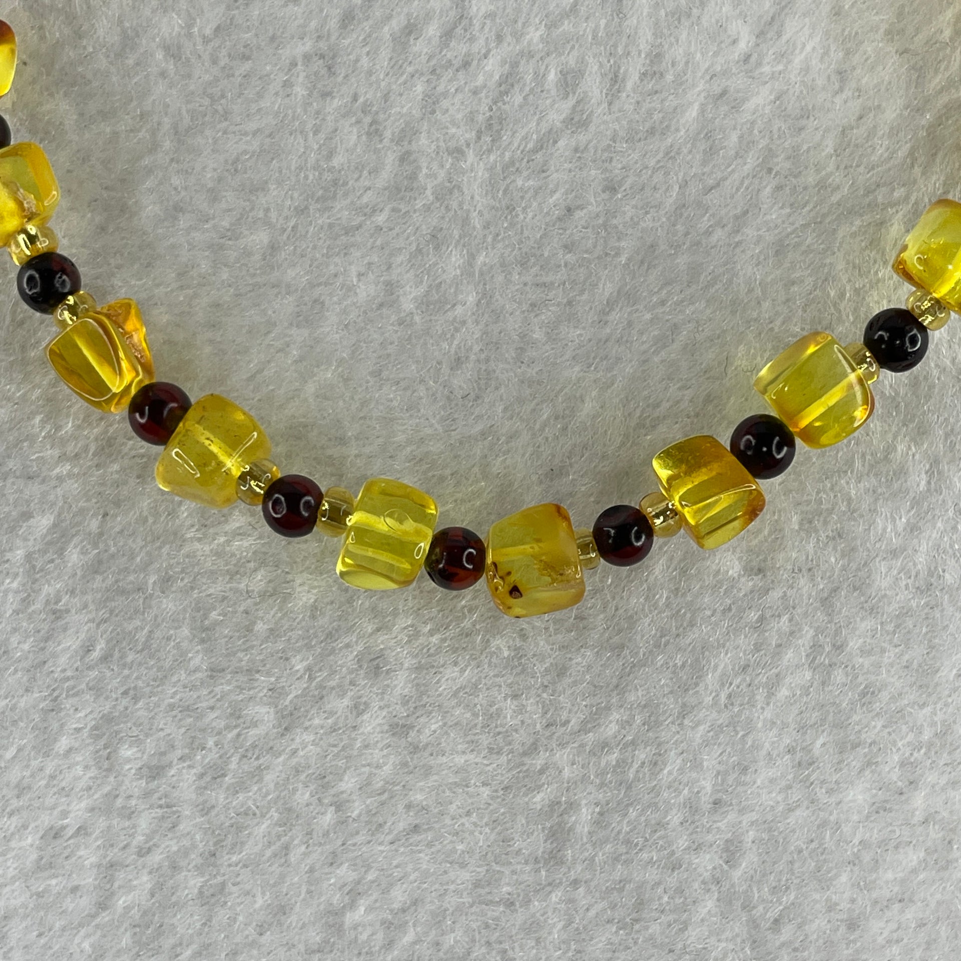 Natural Yellow Amber Square Shape with Cognac Amber Round Shape Bracelet 4.31g 18cm 6.3mm 20 Beads - Huangs Jadeite and Jewelry Pte Ltd