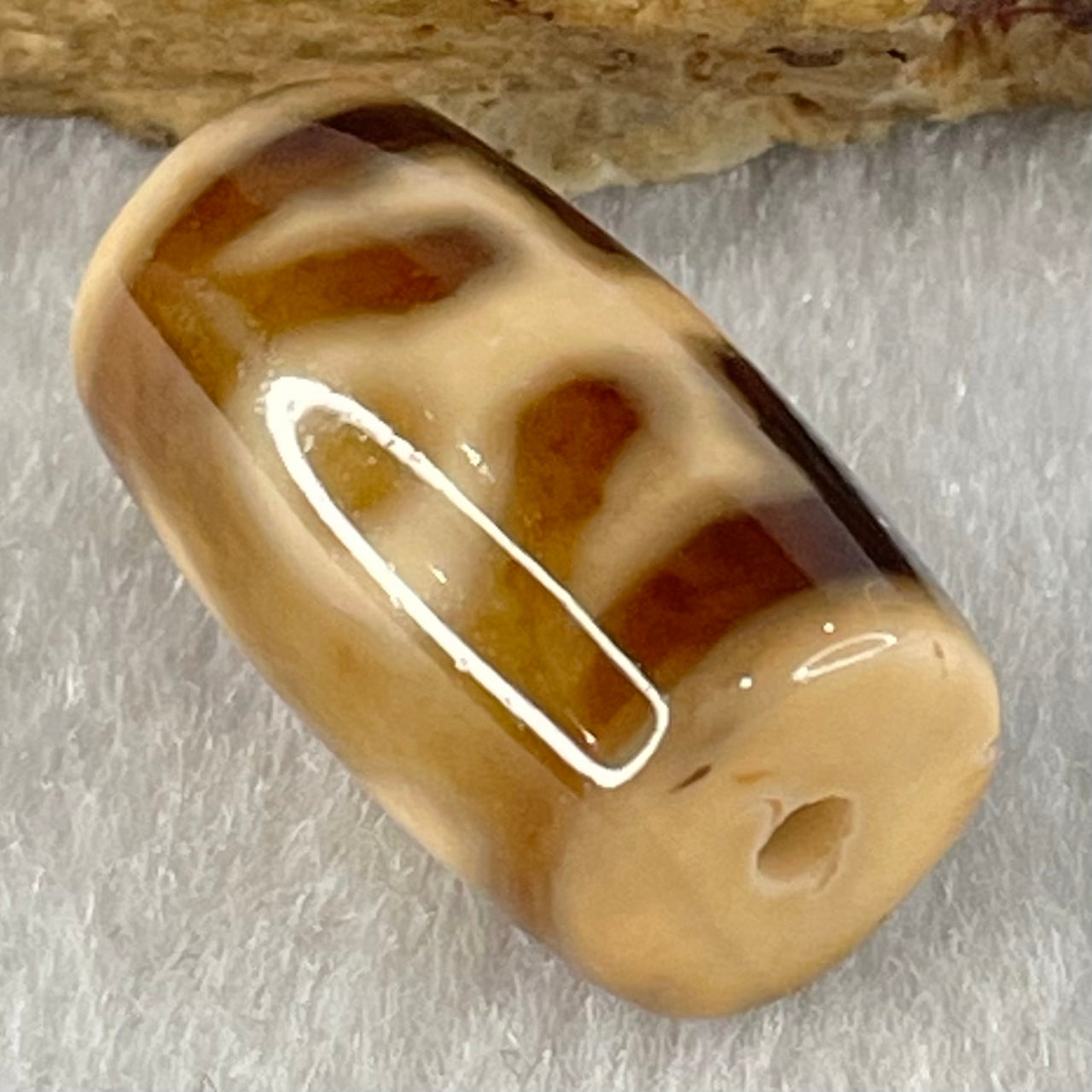 Natural Powerful Tibetan Old Oily Agate Patina Guiren Tairen Human Dzi Bead Totem Amulet Heavenly Master (Tian Zhu) 贵人天诛 4.77g 20.3 by 11.7mm - Huangs Jadeite and Jewelry Pte Ltd