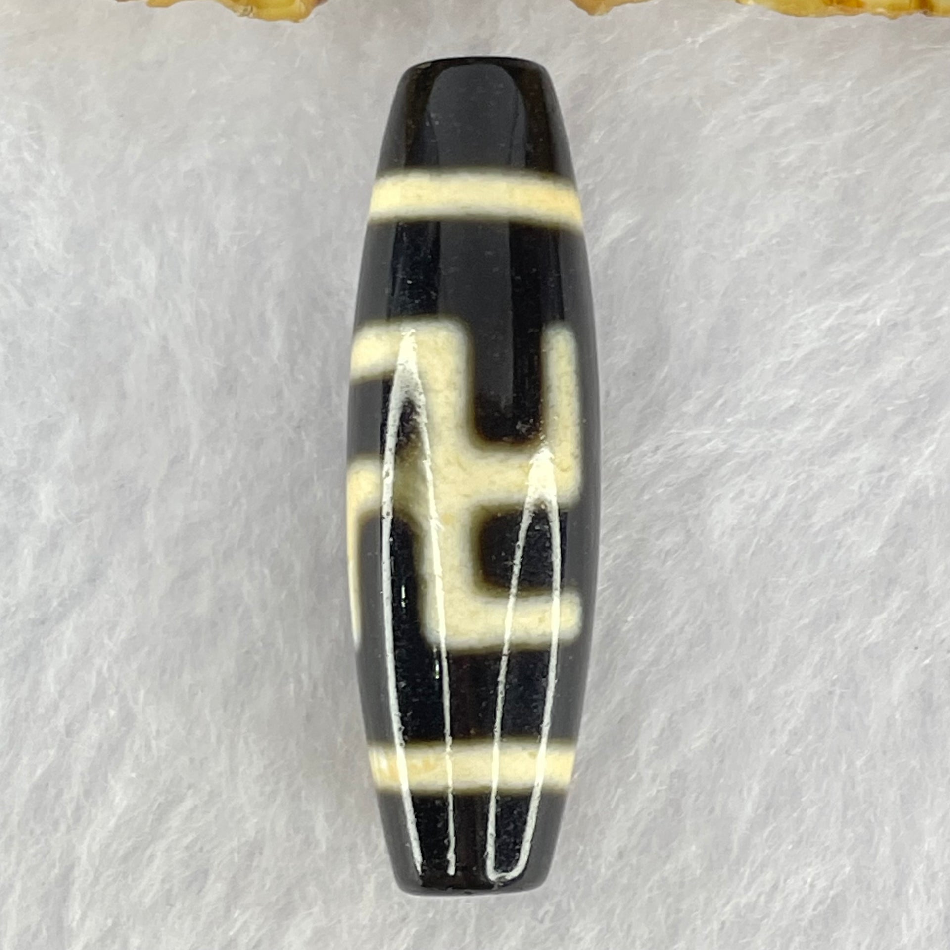 Natural Powerful Tibetan Old Oily Agate 1 Eye With Swastika Dzi Bead (Hotu Dzi) 7.43g 38.2 by 11.6mm - Huangs Jadeite and Jewelry Pte Ltd