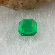 Natural Colombia Vivid Green Emerald (Beryl) Cut-Cornered Square Step cut 0.48ct 4.8 by 4.7 by 3.3mm - Huangs Jadeite and Jewelry Pte Ltd