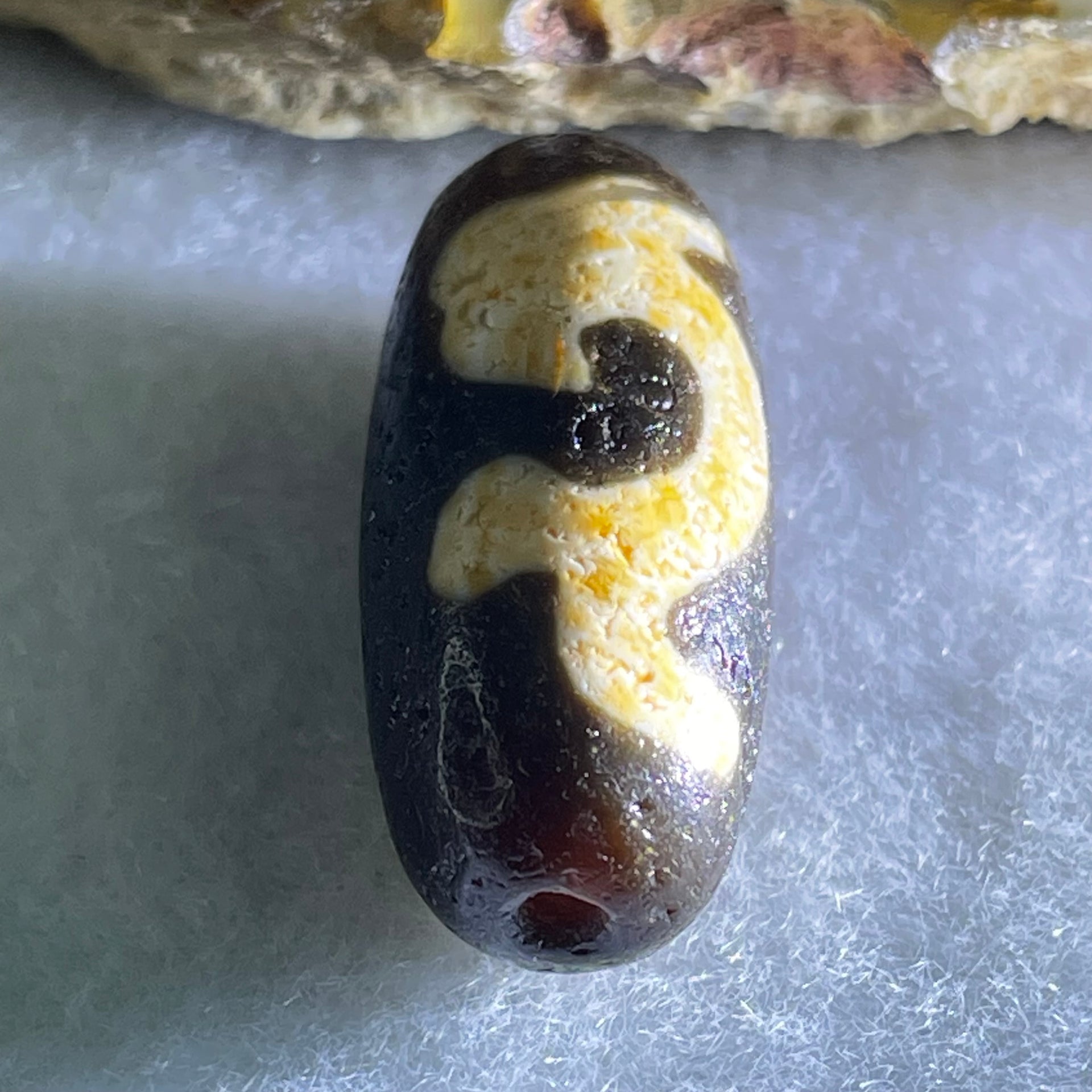 Natural Powerful Tibetan Old Oily Agate Green Tara Dzi Bead Heavenly Master (Tian Zhu) 绿度母天珠 6.23g 28.2 by 12.1mm - Huangs Jadeite and Jewelry Pte Ltd