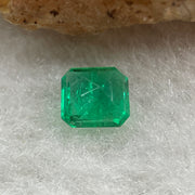 Natural Colombia Vivid Green Emerald (Beryl) Cut-Cornered Rectangular Step cut 0.44ct 4.9 by 4.5 by 2.9mm - Huangs Jadeite and Jewelry Pte Ltd