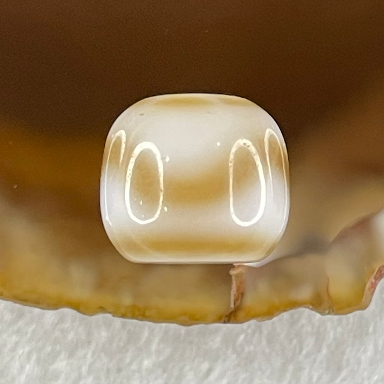 Natural Powerful Tibetan Old Oily Agate Tiger Tooth Daluo Dzi Bead Heavenly Master (Tian Zhu) 1.95g 9.7 by 11.0mm - Huangs Jadeite and Jewelry Pte Ltd