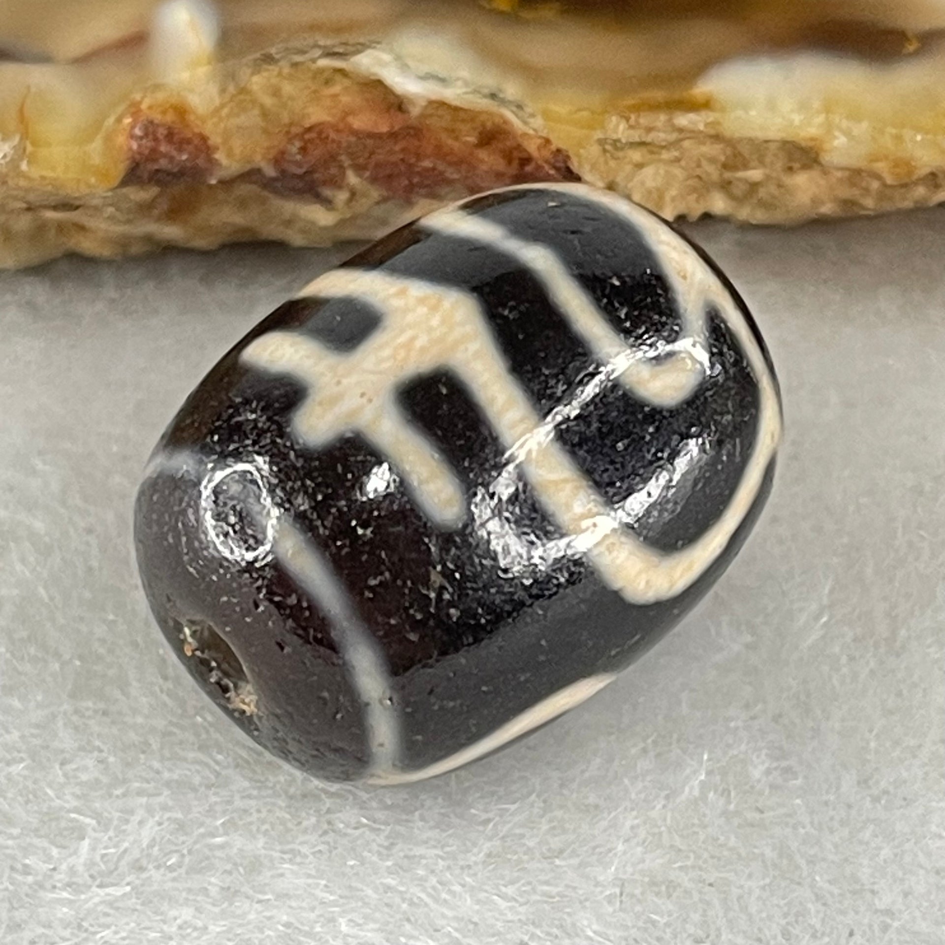 Natural Powerful Tibetan Old Oily Agate Double Nectar Vessel Dzi Bead Heavenly Master (Tian Zhu) 花蜜容器眼天珠 4.71g 17.4 by 13.3mm - Huangs Jadeite and Jewelry Pte Ltd