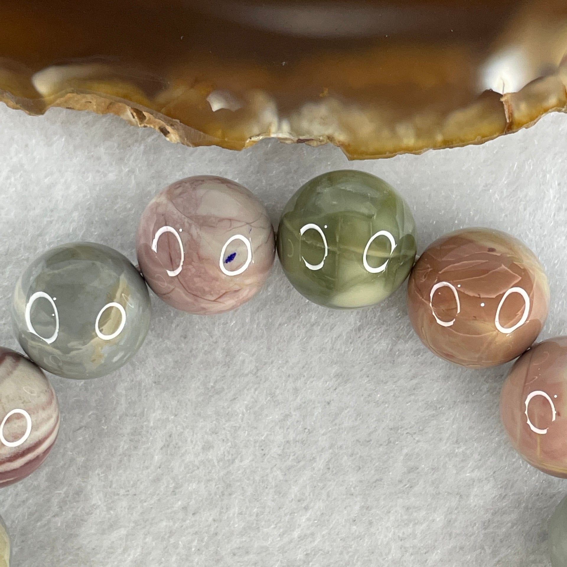 Certified Natural Alashan Agate Pastel Green Beads Bracelet 49.658g 17cm 13.3mm 16Beads - Huangs Jadeite and Jewelry Pte Ltd