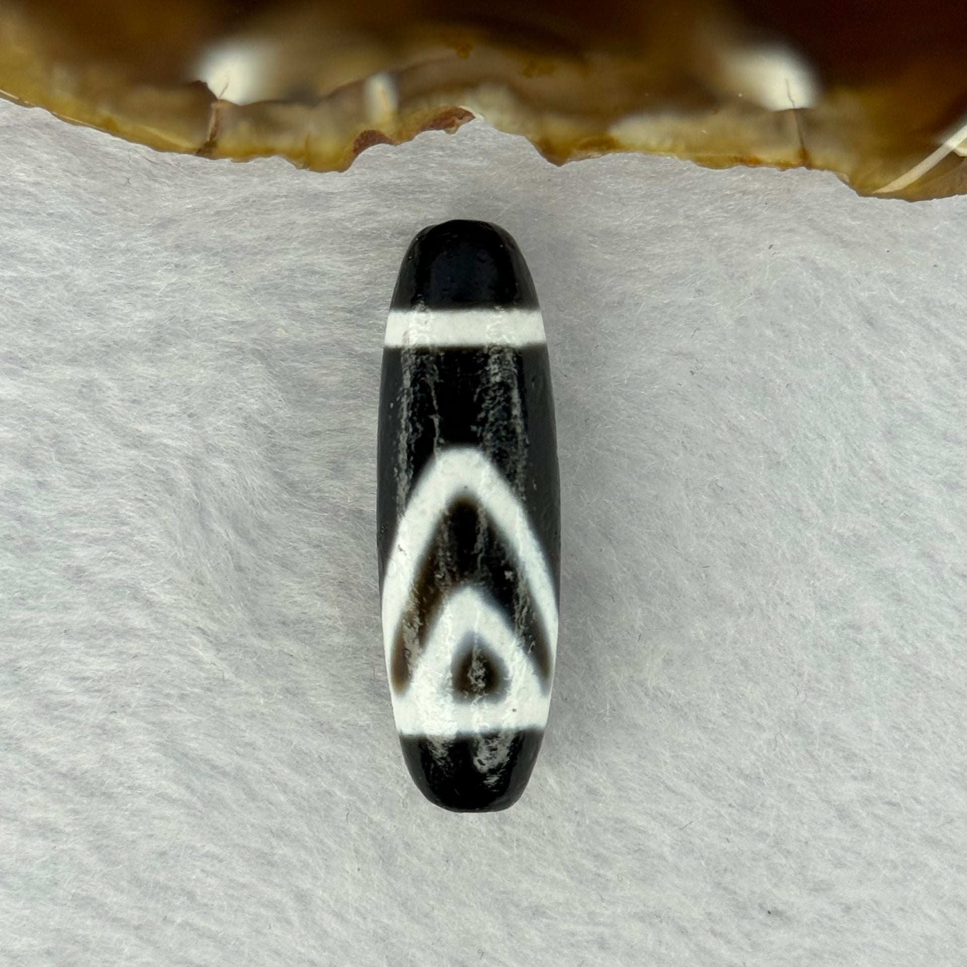 Natural Powerful Tibetan Old Oily Agate 1 Eye With Mountain Support Dzi Bead Heavenly Master (Tian Zhu) 一眼靠天珠 7.14g 36.8 by 11.9mm - Huangs Jadeite and Jewelry Pte Ltd