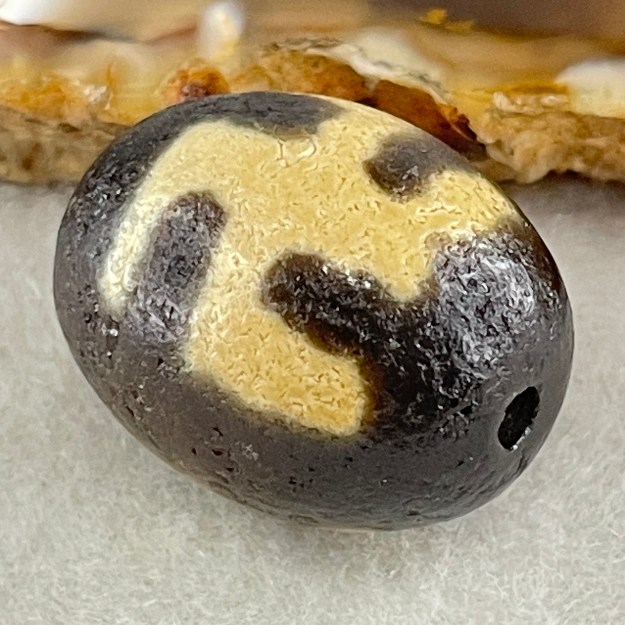 Natural Powerful Tibetan Old Oily Agate Double Swastika Dzi Bead (Hotu Dzi) 8.01g 20.5 by 16.5mm - Huangs Jadeite and Jewelry Pte Ltd