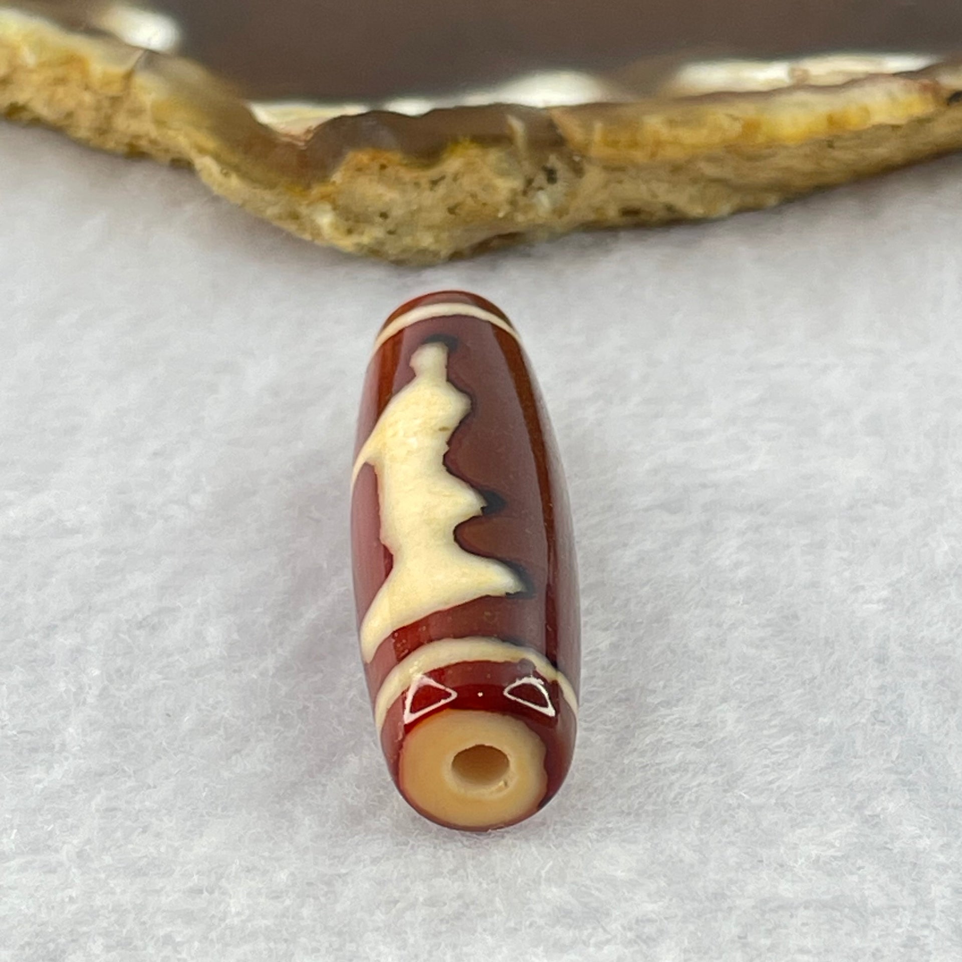 Natural Powerful Tibetan Old Oily Red and Yellowish White Agate Guan Yin Dzi Bead Heavenly Master (Tian Zhu) 观音天诛 8.04g 38.2 by 11.6mm - Huangs Jadeite and Jewelry Pte Ltd