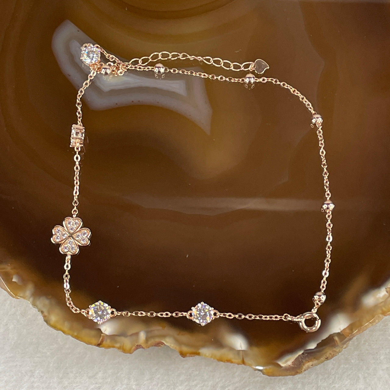 Certified Moissanite Clover Bracelet in S925 Rose Gold - 0.5ct Round Brilliant Center with Pavé Accents - 13-16cm Petite Lucky Four Leaf Clover Charm