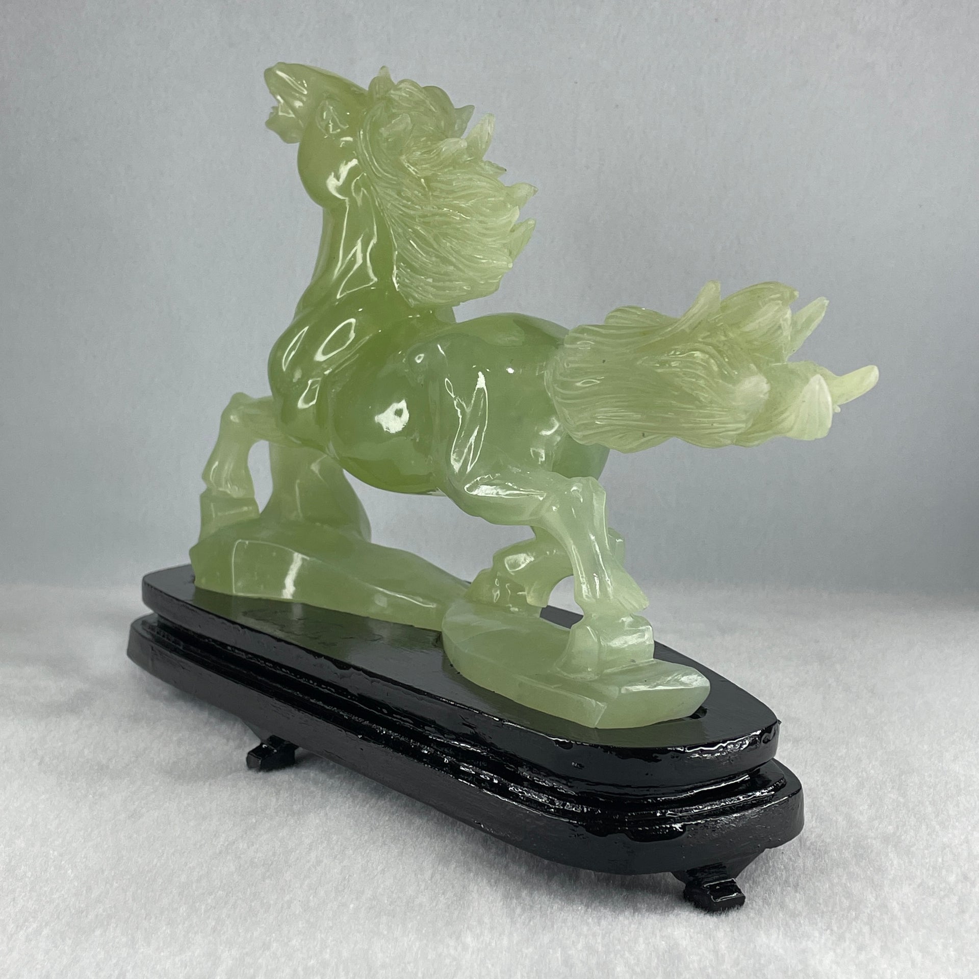 Natural Light Green Serpentine Victory Horse with Wooden Stand Display 1,274.6g 255.0 by 90.0 by 183.0mm - Huangs Jadeite and Jewelry Pte Ltd