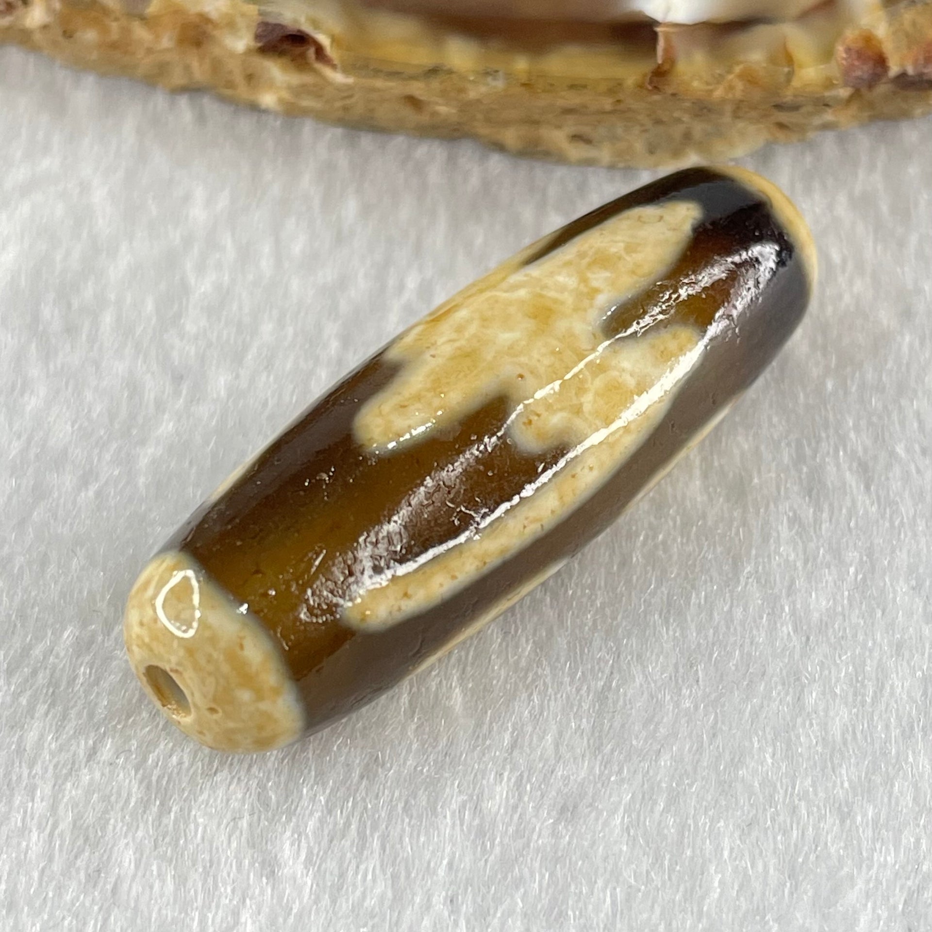 Natural Powerful Tibetan Old Oily Agate 5 Bats Dzi Bead Heavenly Master (Tian Zhu) 五个蝙蝠天诛 8.76g 37.7 by 12.3mm - Huangs Jadeite and Jewelry Pte Ltd