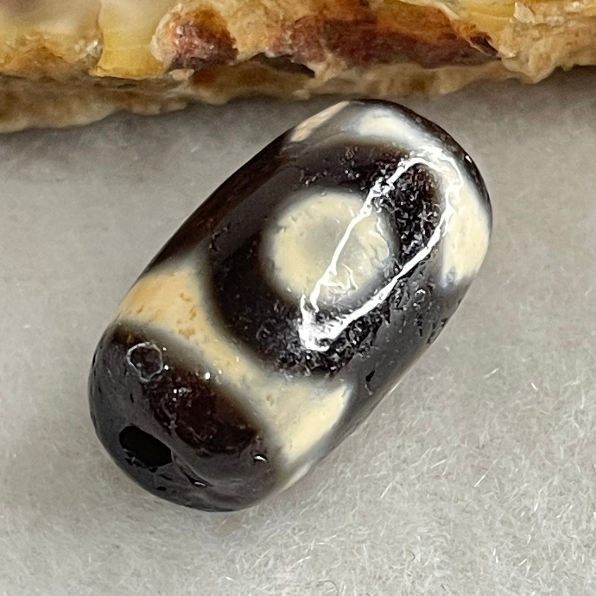 Natural Powerful Tibetan Old Oily Agate 3 Eyes Dzi Bead Heavenly Master (Tian Zhu) 三眼天诛 2.83g 17.4 by 10.1mm - Huangs Jadeite and Jewelry Pte Ltd