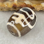 Natural Powerful Tibetan Old Oily Agate Double Nectar Vessel Dzi Bead Heavenly Master (Tian Zhu) 花蜜容器眼天珠 4.67g 17.3 by 13.3mm - Huangs Jadeite and Jewelry Pte Ltd