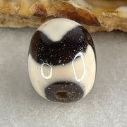 Natural Powerful Tibetan Old Oily Agate Tiger Tooth Daluo Dzi Bead Heavenly Master (Tian Zhu) 虎呀天诛 4.13g 16.9 by 13.0mm - Huangs Jadeite and Jewelry Pte Ltd