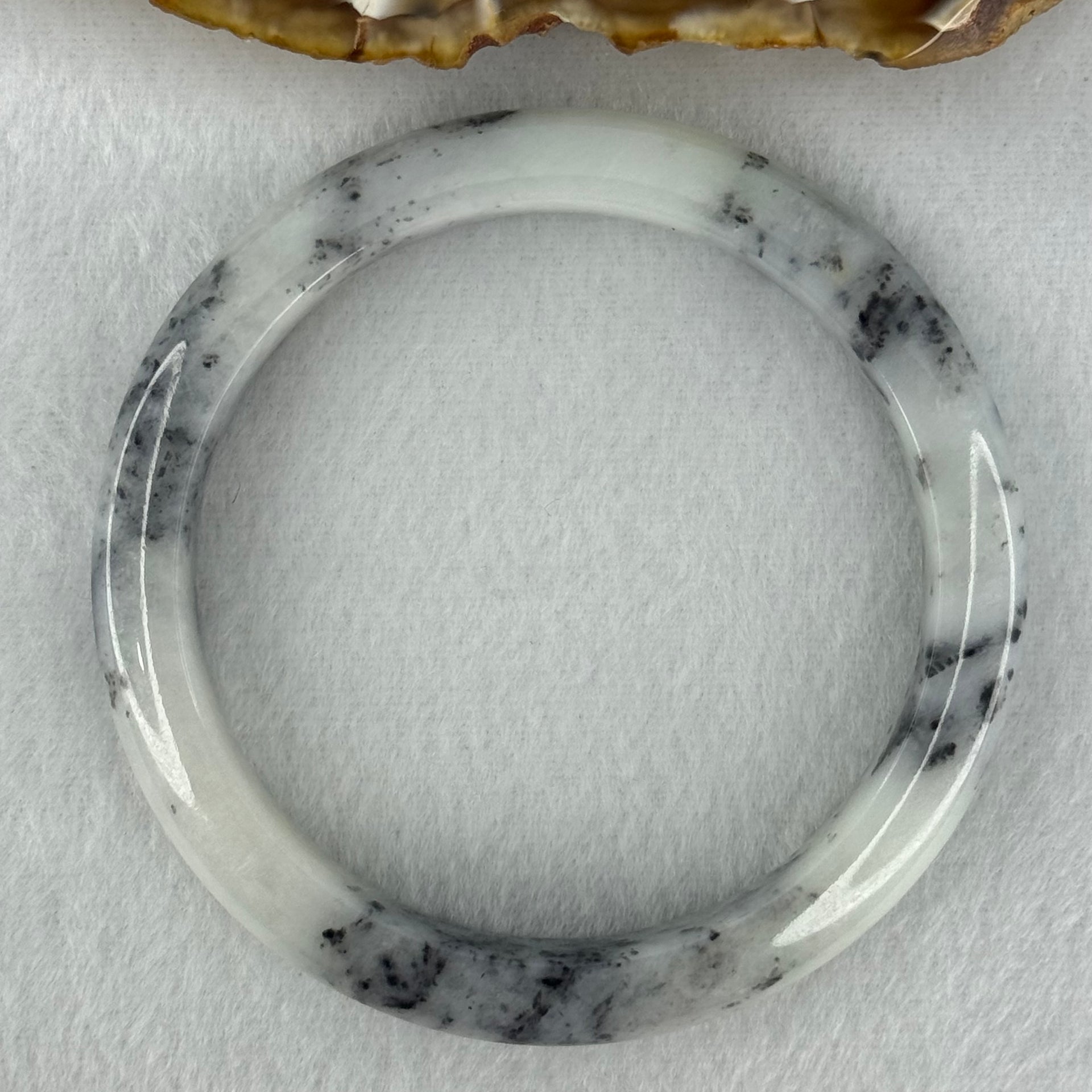 Type A Grey Wuji Piao Hua Jadeite Bangle Internal Diameter 58.3mm 50.61g 10.9 by 8.5mm (Close to Perfect) - Huangs Jadeite and Jewelry Pte Ltd