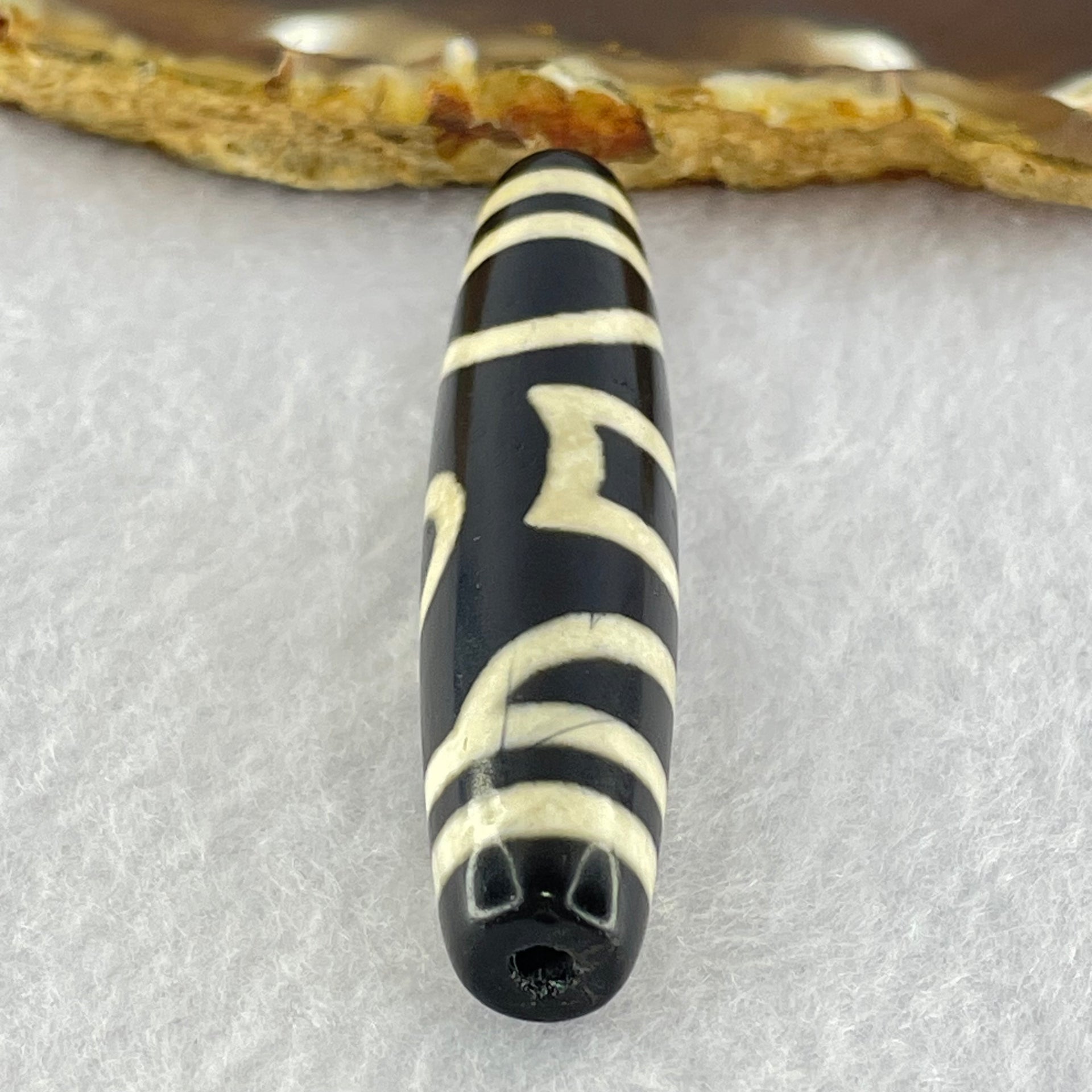 Natural Powerful Tibetan Old Oily Agate Sky Door Serenity 1 Eye Dzi Bead Heavenly Master (Tian Zhu) 一眼天诛 15.28g 59.3 by 12.9mm - Huangs Jadeite and Jewelry Pte Ltd