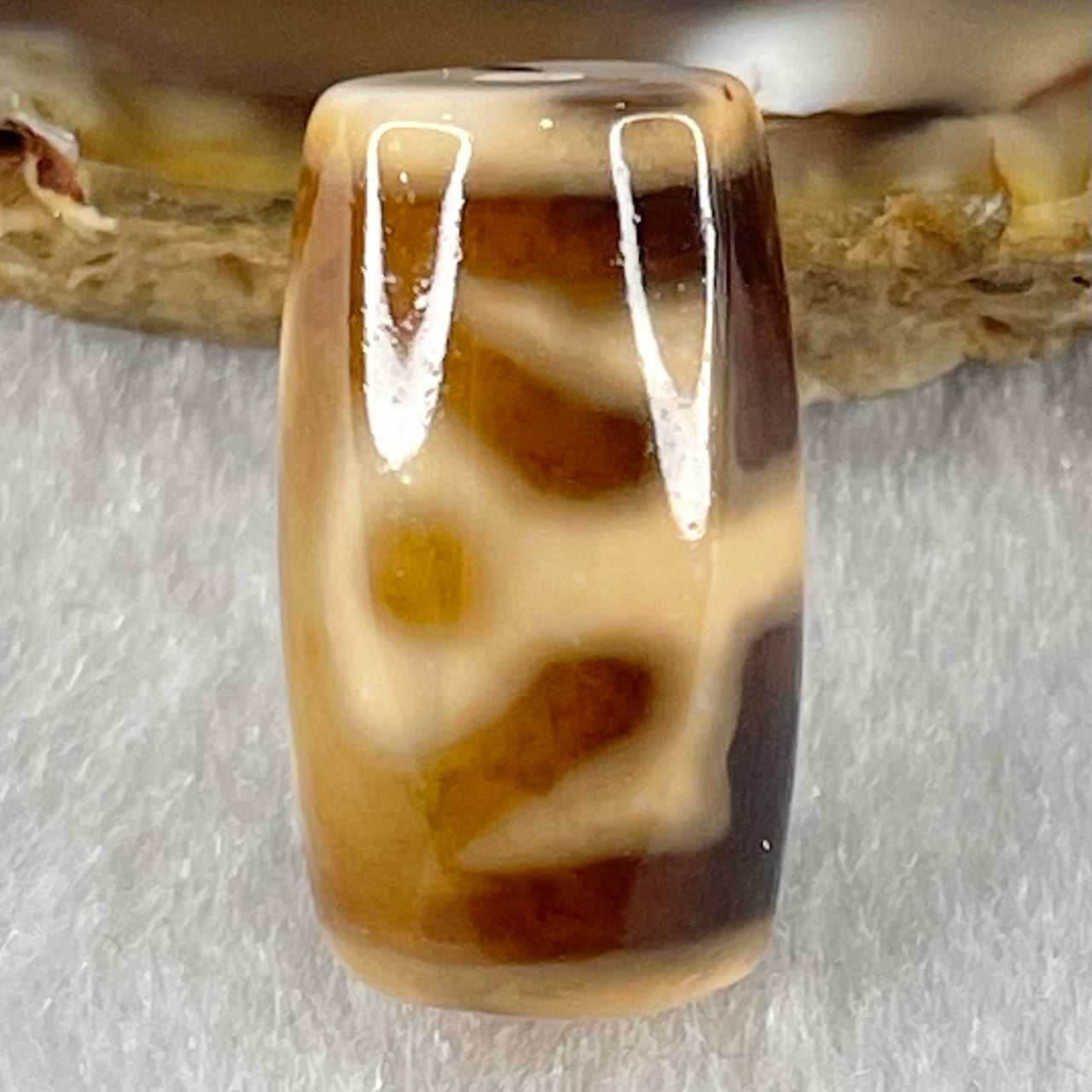 Natural Powerful Tibetan Old Oily Agate Patina Guiren Tairen Human Dzi Bead Totem Amulet Heavenly Master (Tian Zhu) 贵人天诛 4.77g 20.3 by 11.7mm - Huangs Jadeite and Jewelry Pte Ltd