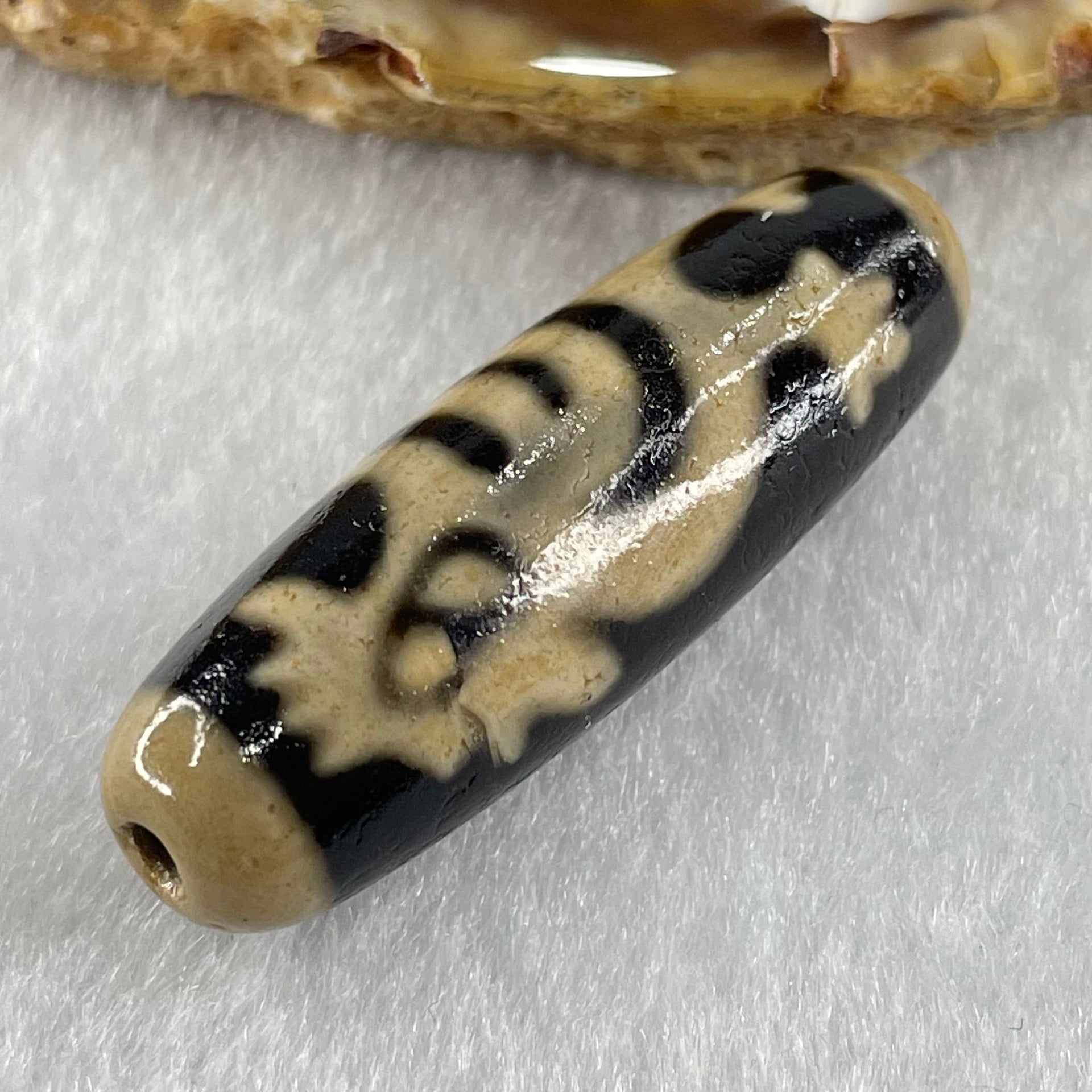 Natural Powerful Tibetan Old Oily Agate Rooster Dzi Bead Heavenly Master (Tian Zhu) 公鸡天珠 9.16g 38.4 by 12.5mm - Huangs Jadeite and Jewelry Pte Ltd