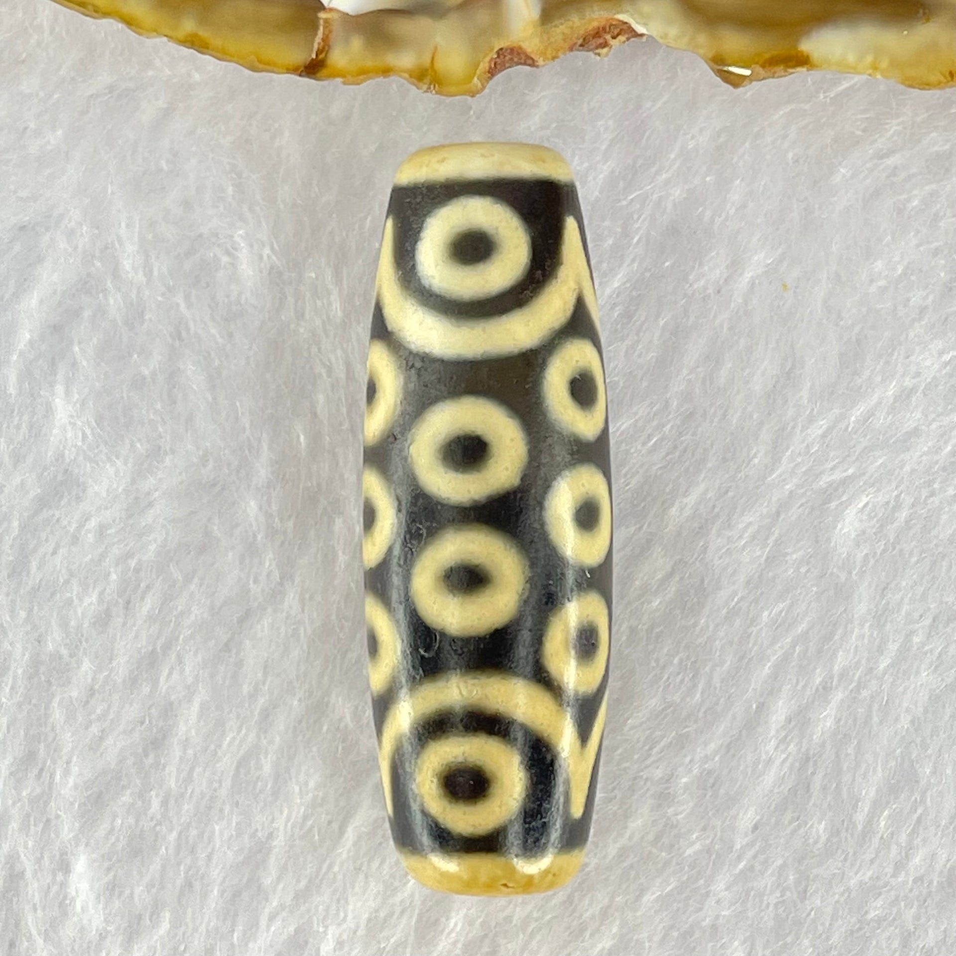 Natural Powerful Tibetan Old Oily Agate 21 Eyes Dzi Bead Heavenly Master (Tian Zhu) 二一眼天诛 9.81g 3.82 by 12.9mm - Huangs Jadeite and Jewelry Pte Ltd