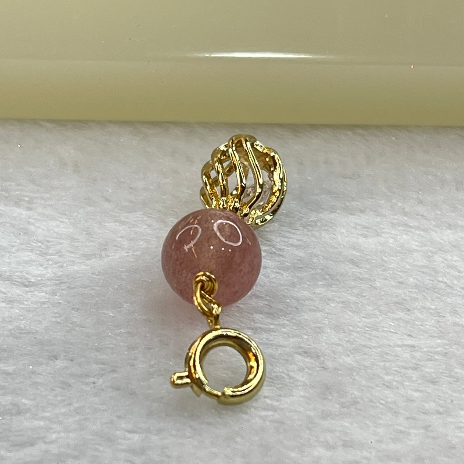 Natural Strawberry Quartz and Crystal in Gold Colour Claps Pendent Charm 1.53g 7.9mm - Huangs Jadeite and Jewelry Pte Ltd