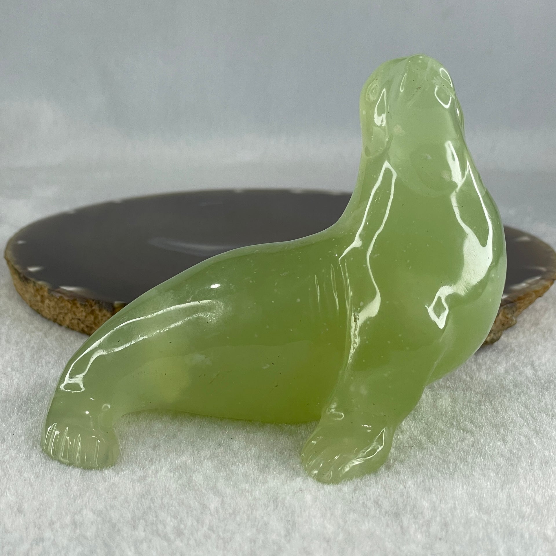 Natural Green Serpentine Seal Display 280.3g 98.5 by 72.8 by 82.4mm - Huangs Jadeite and Jewelry Pte Ltd
