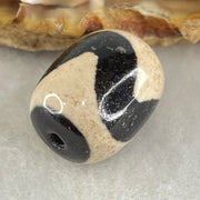 Natural Powerful Tibetan Old Oily Agate Tiger Tooth Daluo Dzi Bead Heavenly Master (Tian Zhu) 虎呀天诛 5.24g 17.7 by 13.7mm - Huangs Jadeite and Jewelry Pte Ltd