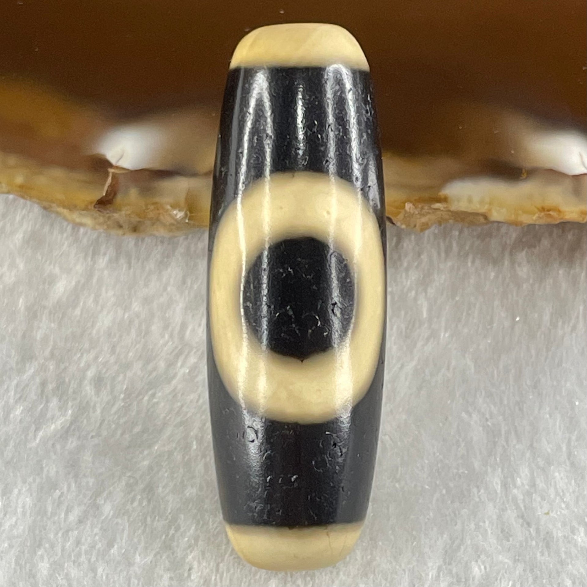 Natural Powerful Tibetan Old Oily Agate One Eye Fire Sign Dzi Bead Heavenly Master (Tian Zhu) 一眼火天珠 9.71g 38.1 by 12.7mm - Huangs Jadeite and Jewelry Pte Ltd