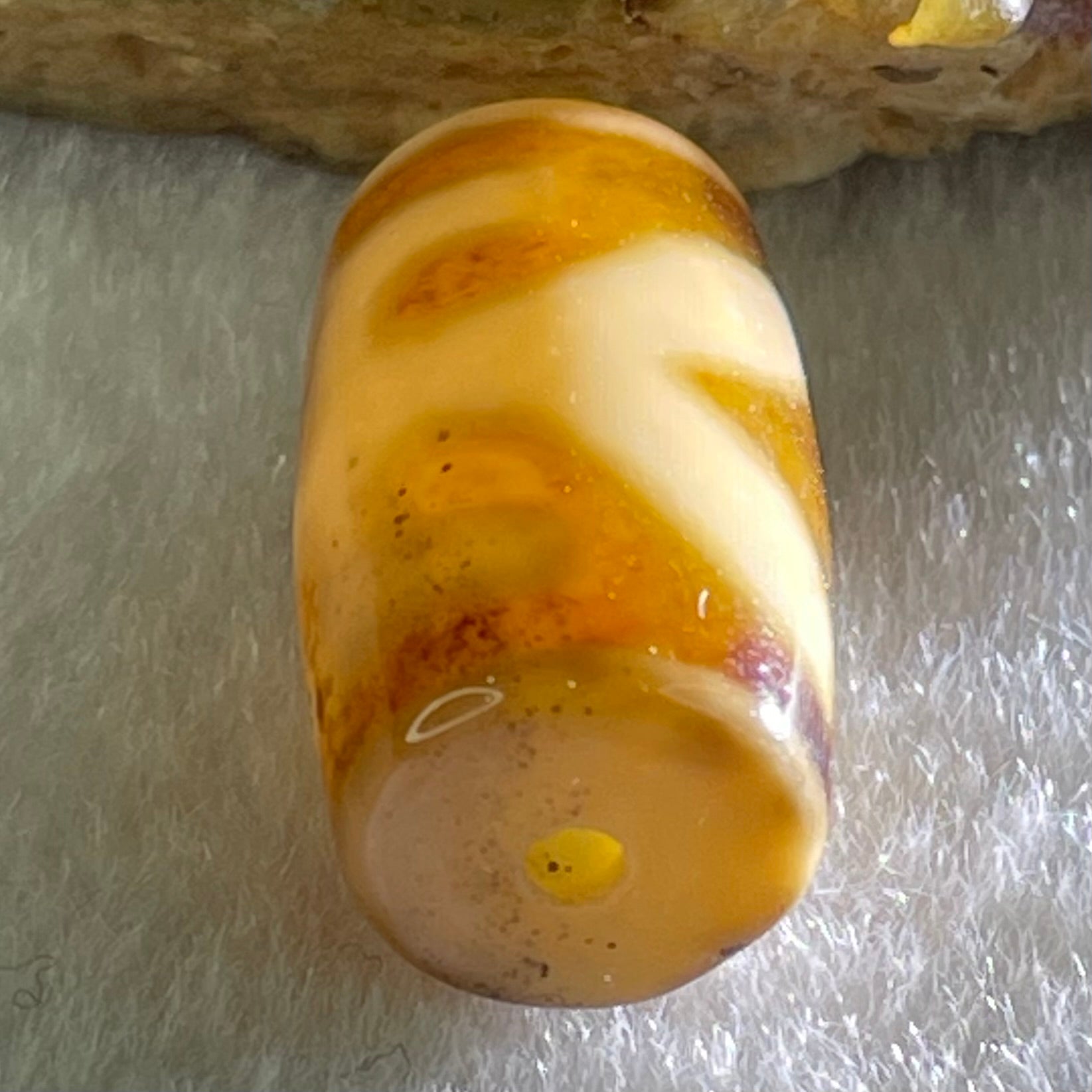 Natural Powerful Tibetan Old Oily Agate Patina Guiren Tairen Human Dzi Bead Totem Amulet Heavenly Master (Tian Zhu) 贵人天诛 4.74g 19.7 by 11.7mm - Huangs Jadeite and Jewelry Pte Ltd