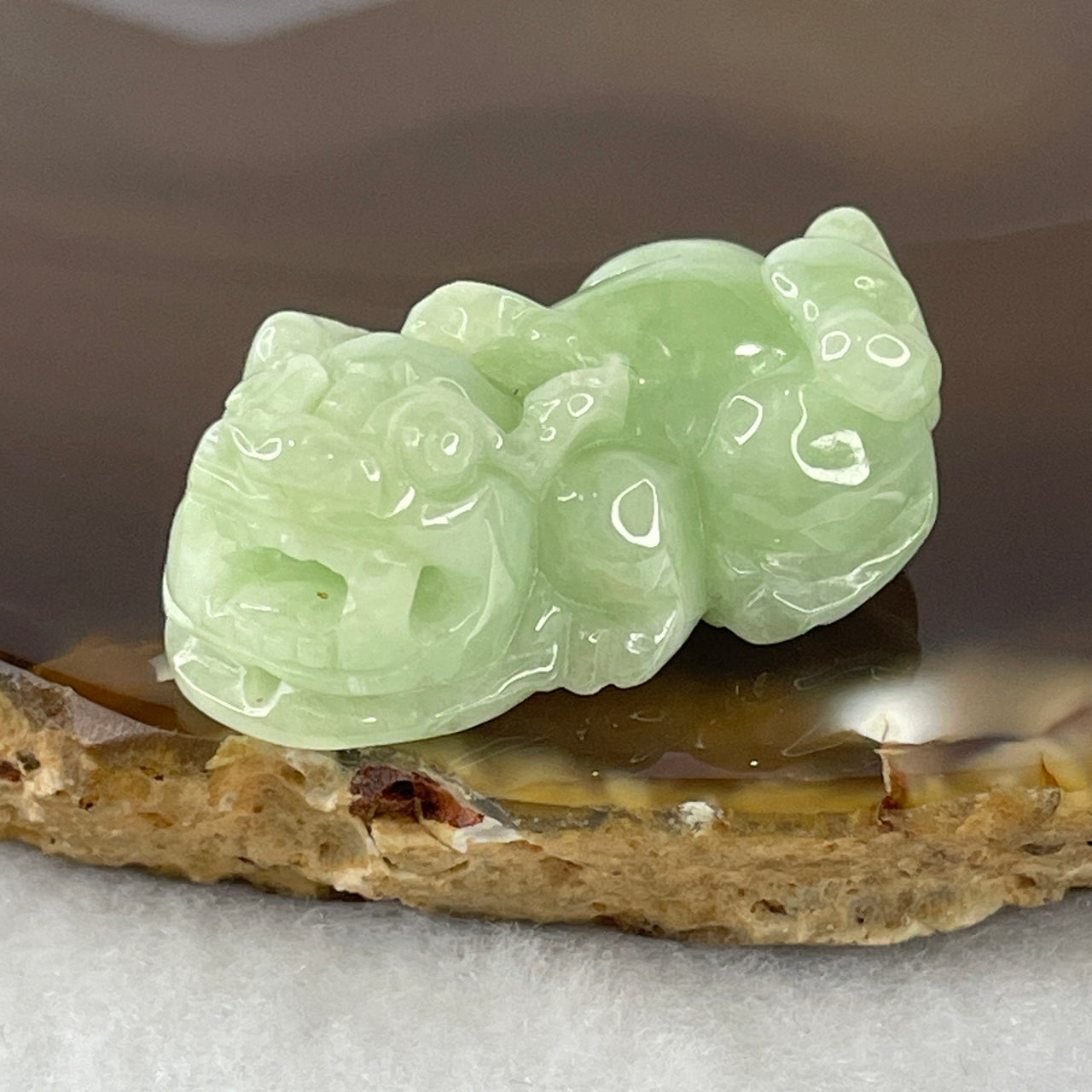 Natural Type A Light Green Jadeite Pixiu Pendant | 100% Untreated Hand-Carved Pi Yao Wealth Beast | Solid Fei Cui Jade Pendant (12.21g | 32.0 × 17.8 × 12.4mm)